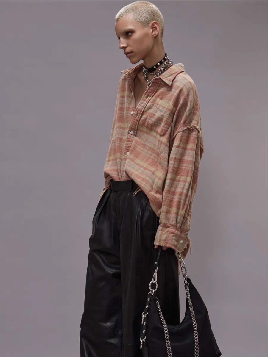 NO:502902,New styles are available in stock, 25 autumn and winter new style R13 old wool plaid old loose shirts same as men and women One color three-code SML, alexander wang19860909新款现货供应,25秋冬新款 R13做旧羊毛格子 做旧宽松衬衣 男女同款 一色三码SML,,alexander wang,Women's clothing