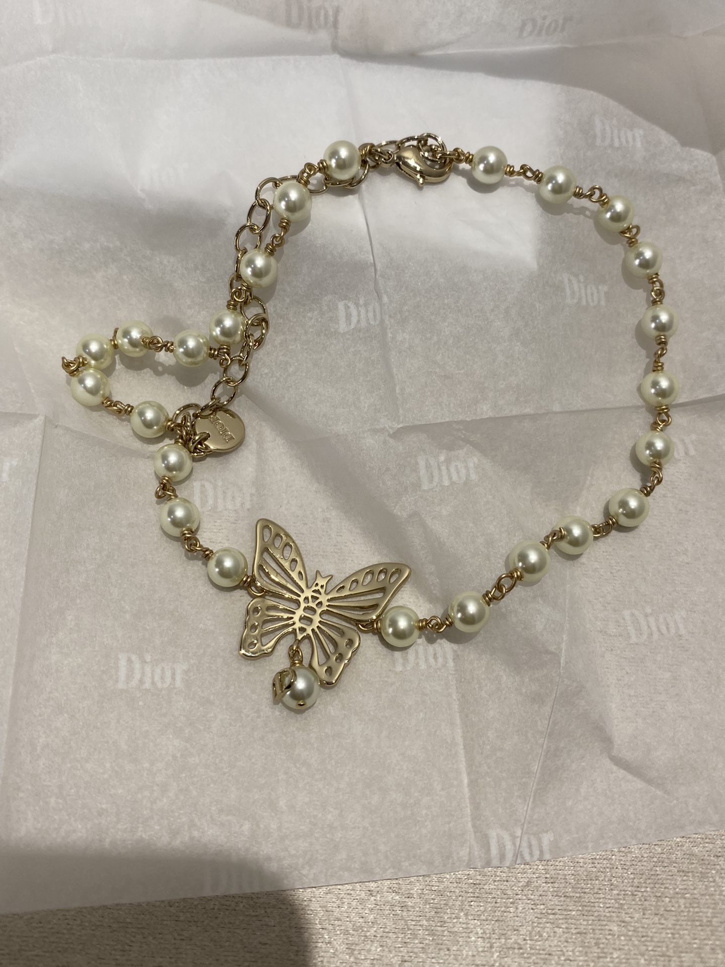 NO:816605,88220,D early spring pearl butterfly necklace Choker ZP purchased D cruise 24 butterfly necklace is really beautiful,,necklace,Cardia high-end jewelry1986090988220,D 早春 珍珠 蝴蝶 项链 Choker ZP购入 D cruise 24 蝴蝶 项链 真是美的不像话,,necklace,卡迪亚高端饰品,Jewelry