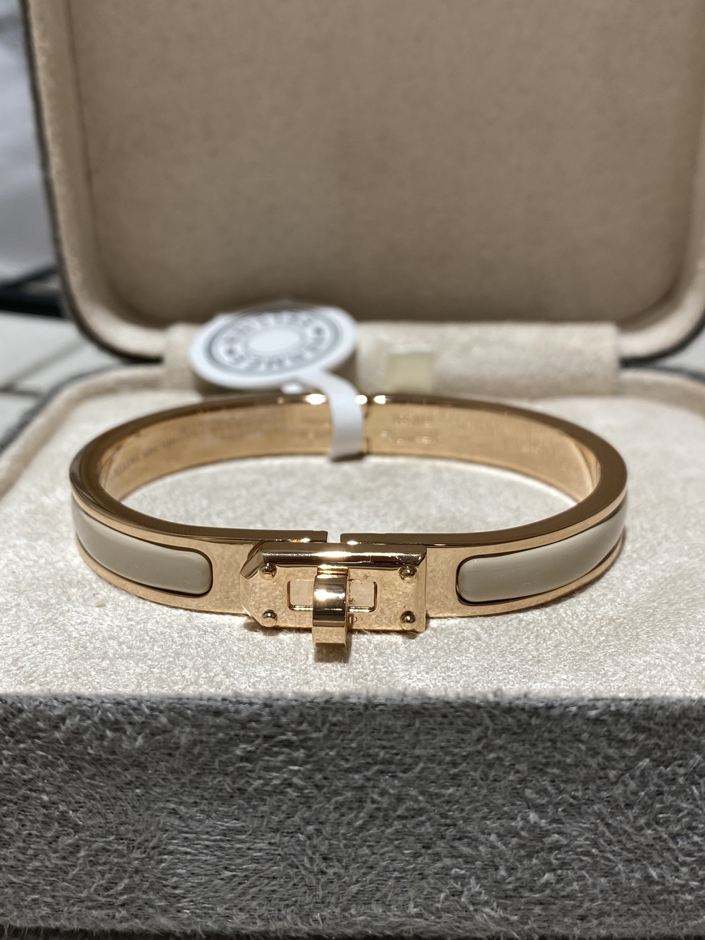 NO:102010,H Hermes 24 new kelly enamel bracelet full color size 17 19CM, Hermes bracelet, hermes, bracelet19860909H 爱马仕24 新款 kelly 珐琅手镯 颜色齐全 尺码 17 19CM,爱马仕手镯,hermes,bracelet,Jewelry