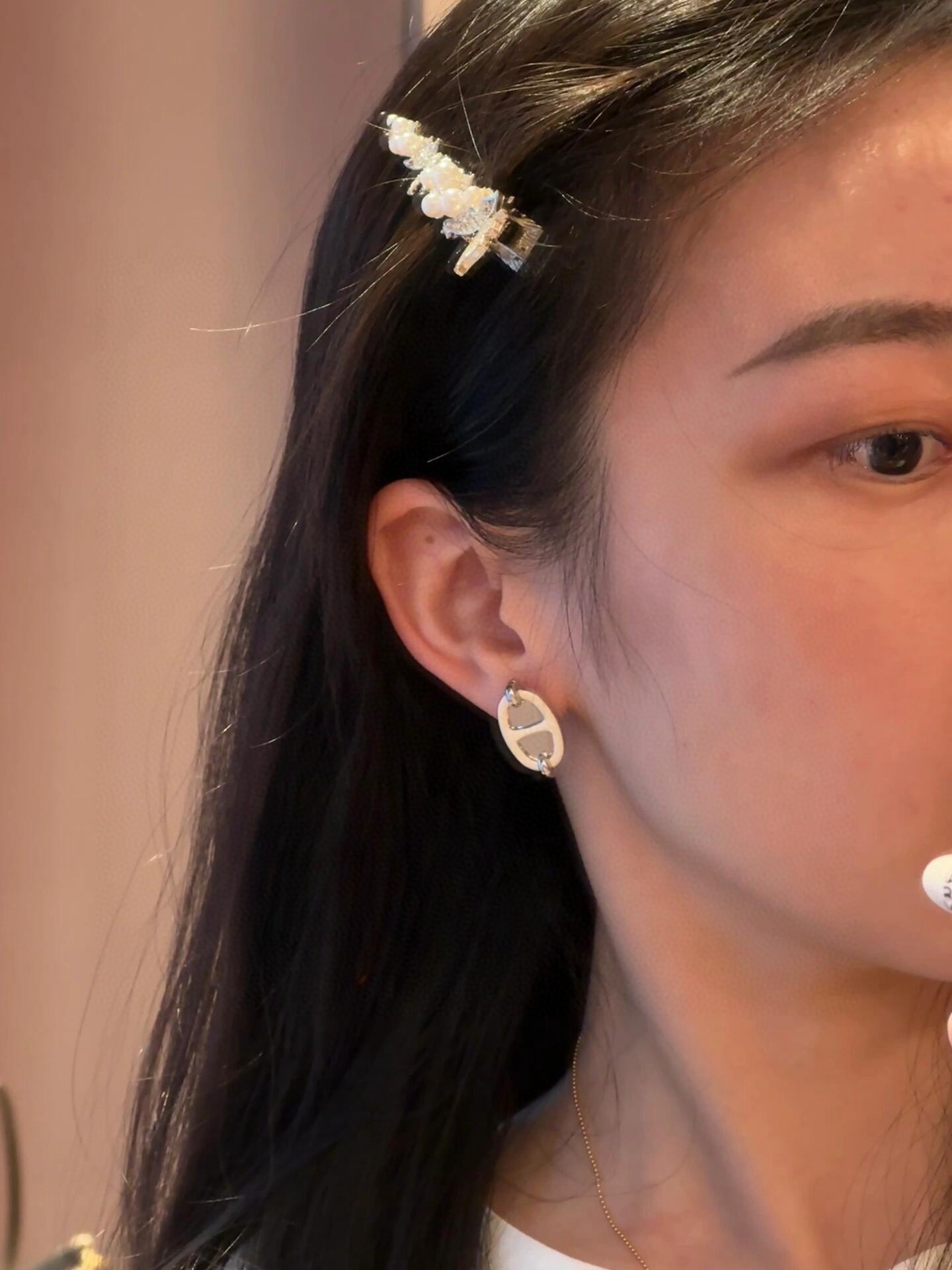 NO:633944,Upper ear picture, Cardia high-end jewelry19860909上耳图,,卡迪亚高端饰品,Jewelry