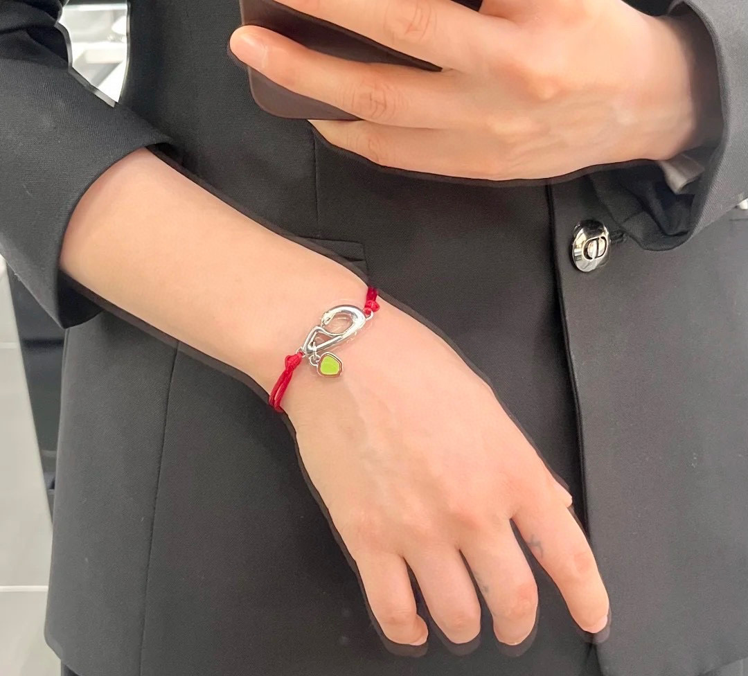 NO:633175,D red rope,Cardia high-end jewelry19860909D 红绳,,卡迪亚高端饰品,Jewelry