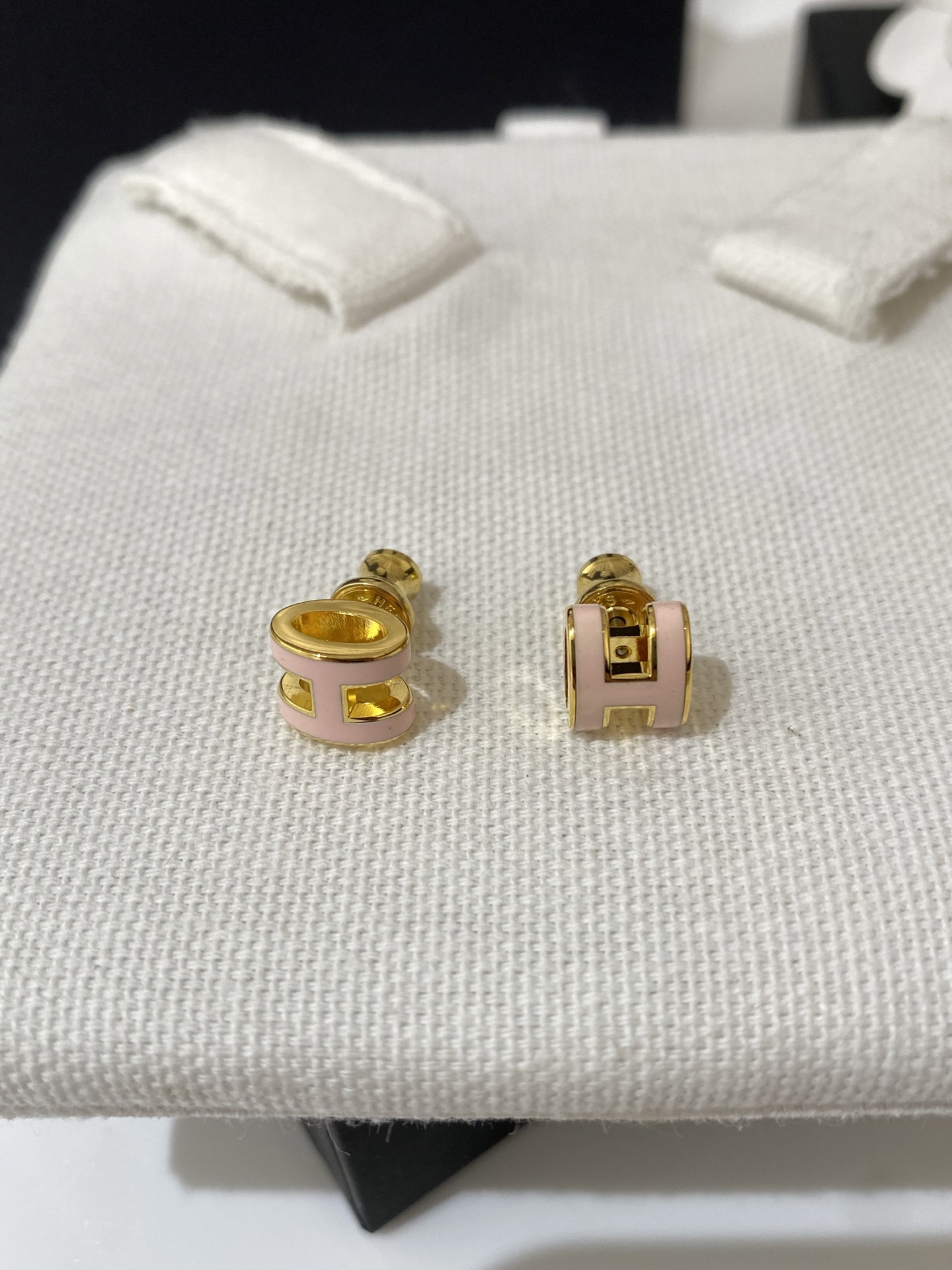 NO:633306,Special price for loss-making clearance, shipping fee is 8 for one piece, free shipping for 2 pieces, first-come-first-served, prices are in order, Cardia high-end jewelry19860909亏本清货特价 一件运费8,2件包邮 先付款先得,价格按顺序,,卡迪亚高端饰品,Jewelry