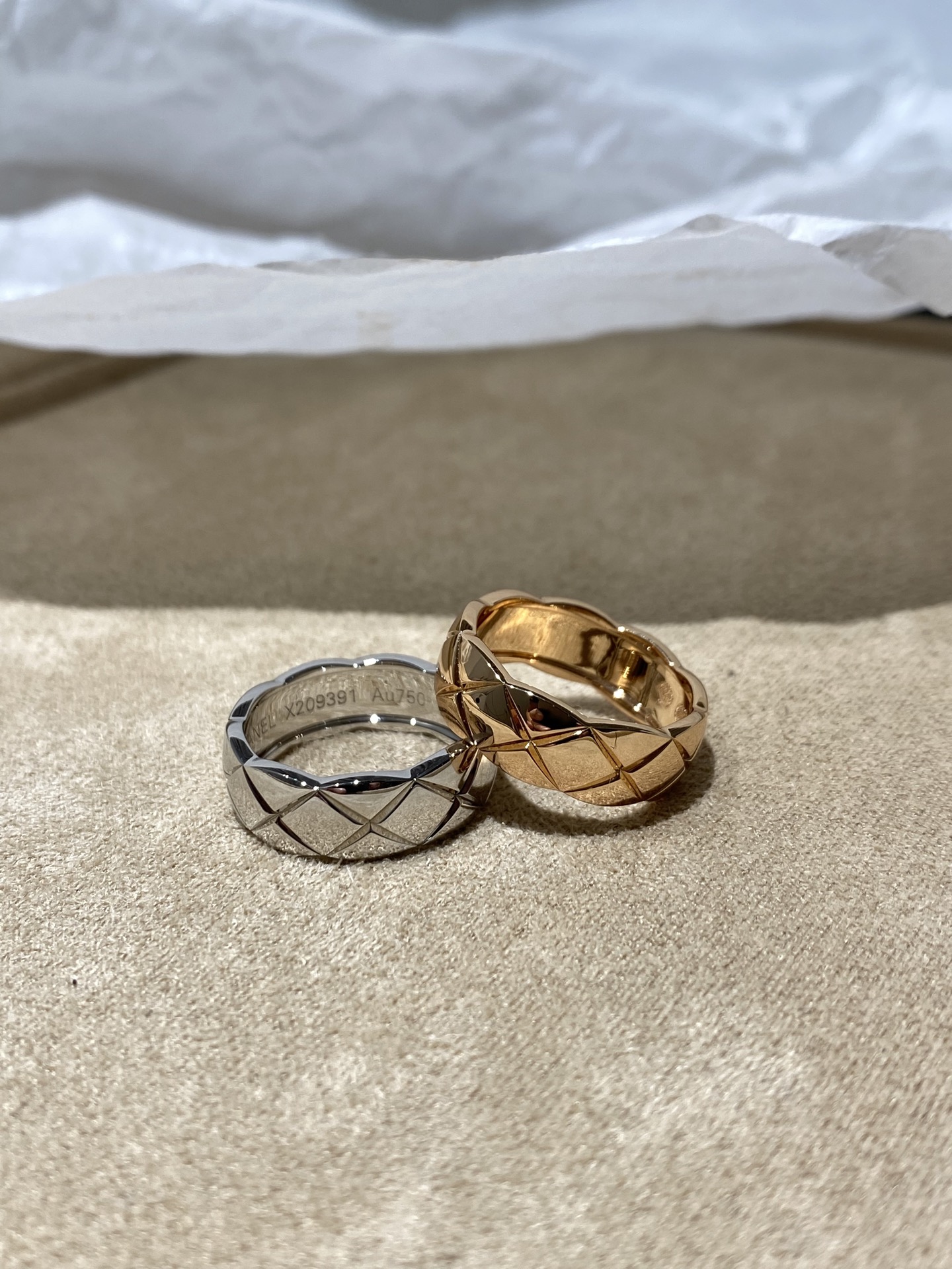 NO:881228,88200,CH Classic COCO CRUSH diamond ring CNC precision thickness 18K gold code, ring, Cartier high-end jewelry1986090988200,CH 经典 COCO CRUSH 菱格戒指 CNC 精 厚度18K金 码,,ring,卡迪亚高端饰品,Jewelry