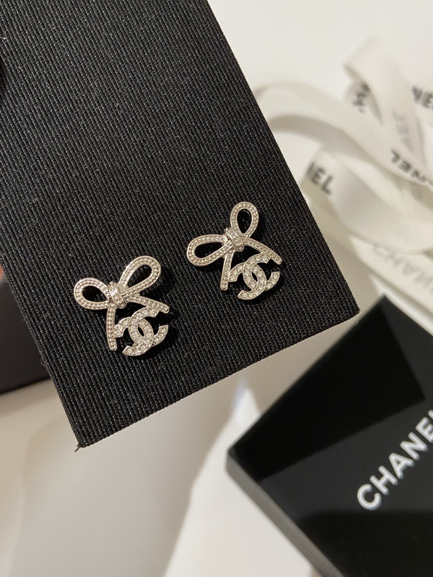 NO:634992,88180.CH 25K princess bow earrings purchased from ZP, brass electroplating, light gold, silver, earrings, Cartier high-end jewelry1986090988180.CH 25K 公主 蝴蝶结 耳环 ZP购入 黄铜电镀 浅金,银色,,earrings,卡迪亚高端饰品,Jewelry