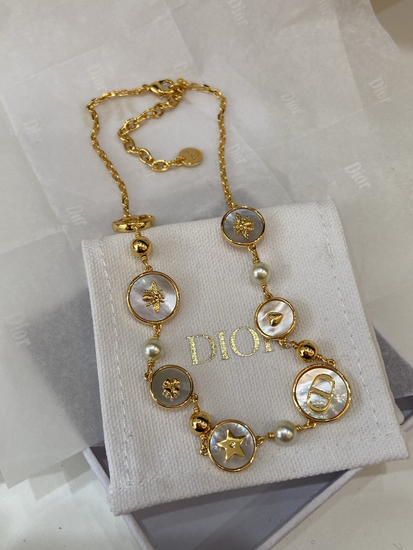 NO:647624,88280,D 26 Fritillary multi-element star bee necklace ZP purchase, necklace, Cartier high-end jewelry1986090988280,D 26 贝母 多元素 星星 蜜蜂 项链 ZP购入,,necklace,卡迪亚高端饰品,Jewelry