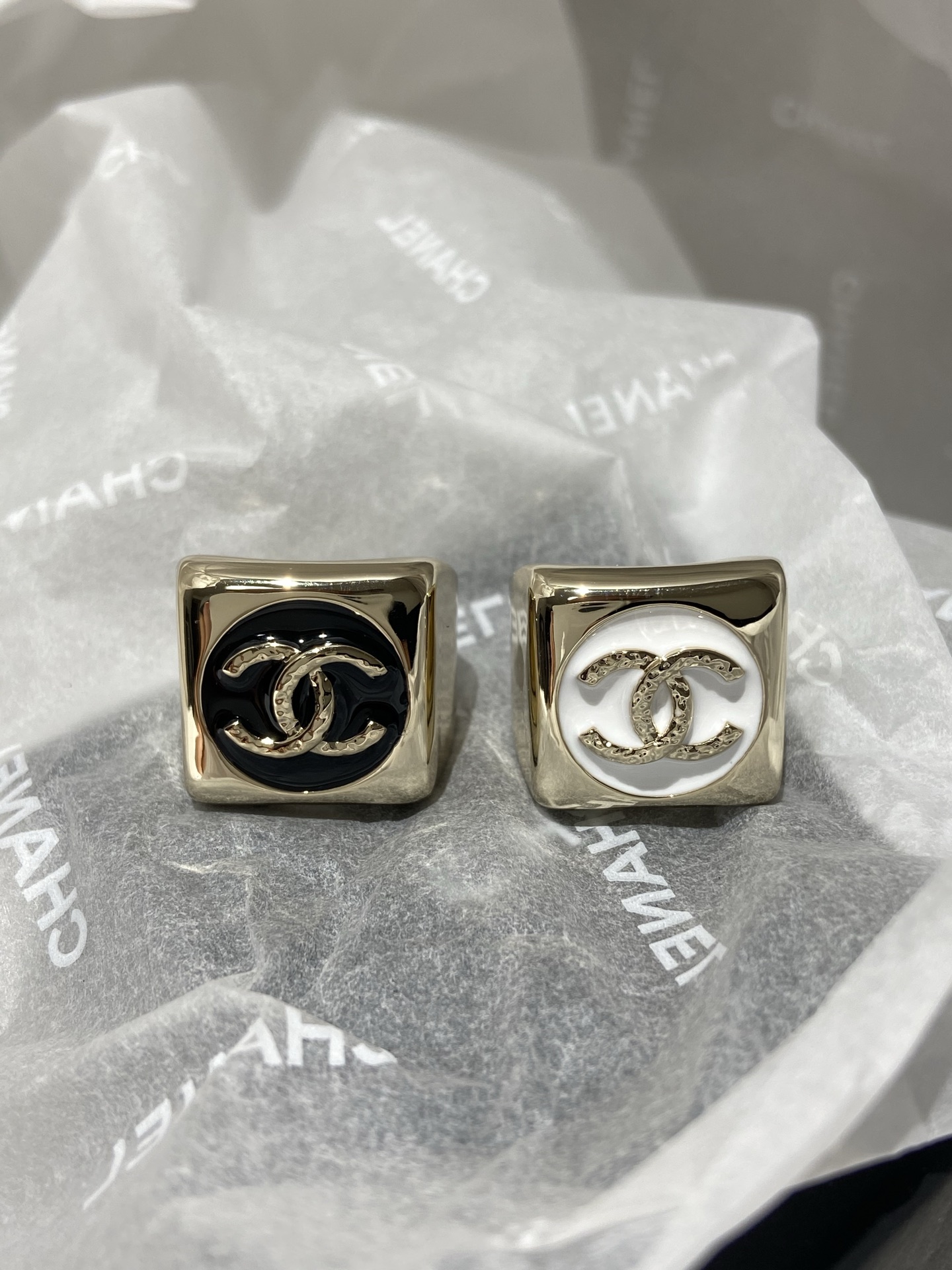 NO:677796,88180, CH 26C oil dripping square ring ZP purchase size 52 54 56, ring, Cardia high-end jewelry1986090988180,CH 26C 滴油 方块 戒指 ZP购入 尺码 52 54 56,,ring,卡迪亚高端饰品,Jewelry