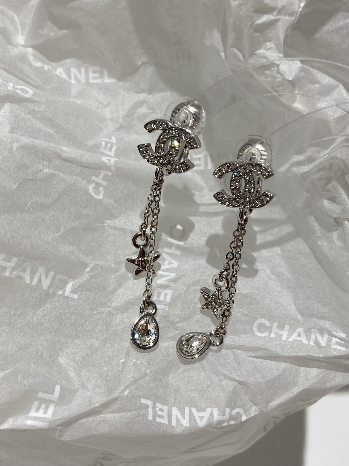 NO:765010,88200, CH 26C tassel star silver ear clip purchased from ZP, Cardia high-end jewelry1986090988200,CH 26C 流苏 星星 银色 耳夹 ZP购入,,卡迪亚高端饰品,Jewelry