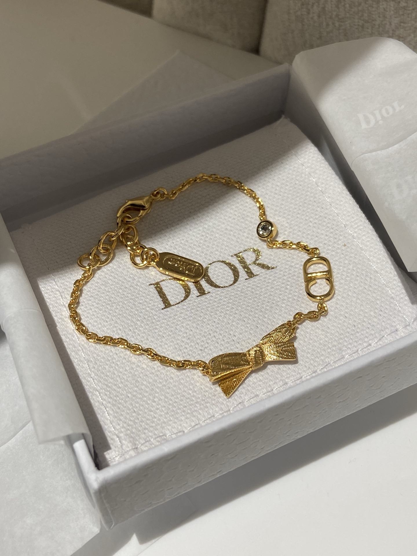NO:816260,88180,D 26 new golden bow bracelet, bracelet, Cartier high-end jewelry1986090988180,D 26 新款 金色 蝴蝶结 手链,,bracelet,卡迪亚高端饰品,Jewelry