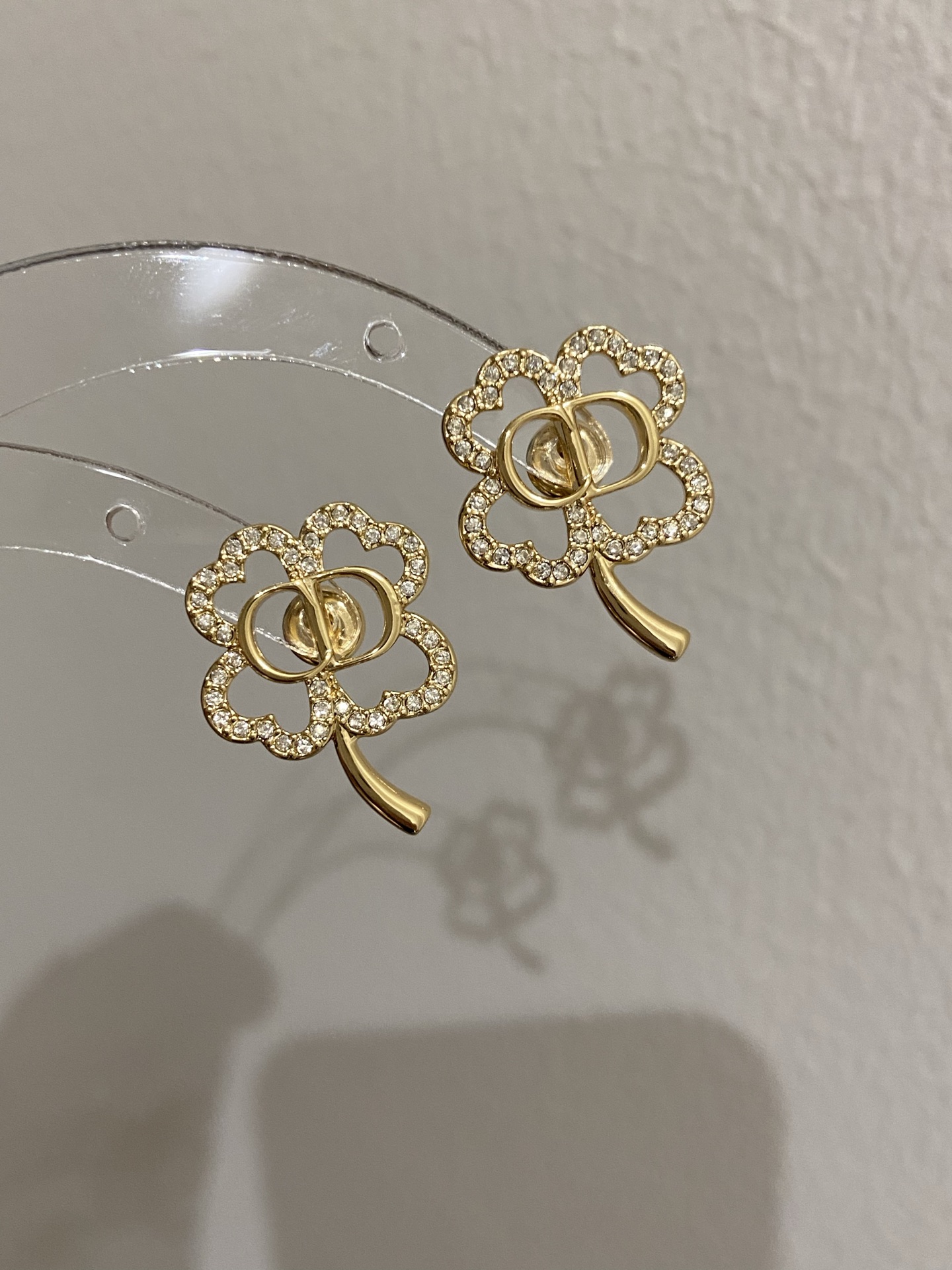 NO:816295,88180,D 26 new style full diamond four-leaf clover earrings purchased from ZP, inlaid with Swarovski rhinestones, swarovski, Cardia high-end jewelry1986090988180,D 26新款 满钻 四叶草 耳钉 ZP购入 镶嵌施华洛世奇水钻,,swarovski,卡迪亚高端饰品,Jewelry