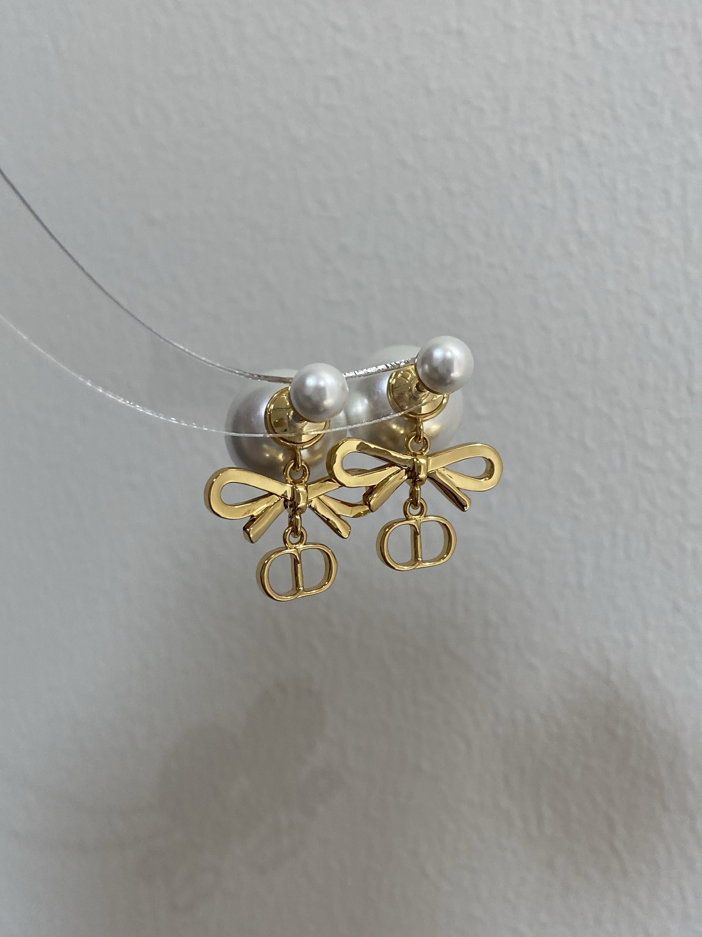 NO:857144,88180,D 26 new style pearl bow earrings purchased from ZP,,earrings,Cardia high-end jewelry1986090988180,D 26新款 珍珠 蝴蝶结 耳环 ZP购入,,earrings,卡迪亚高端饰品,Jewelry