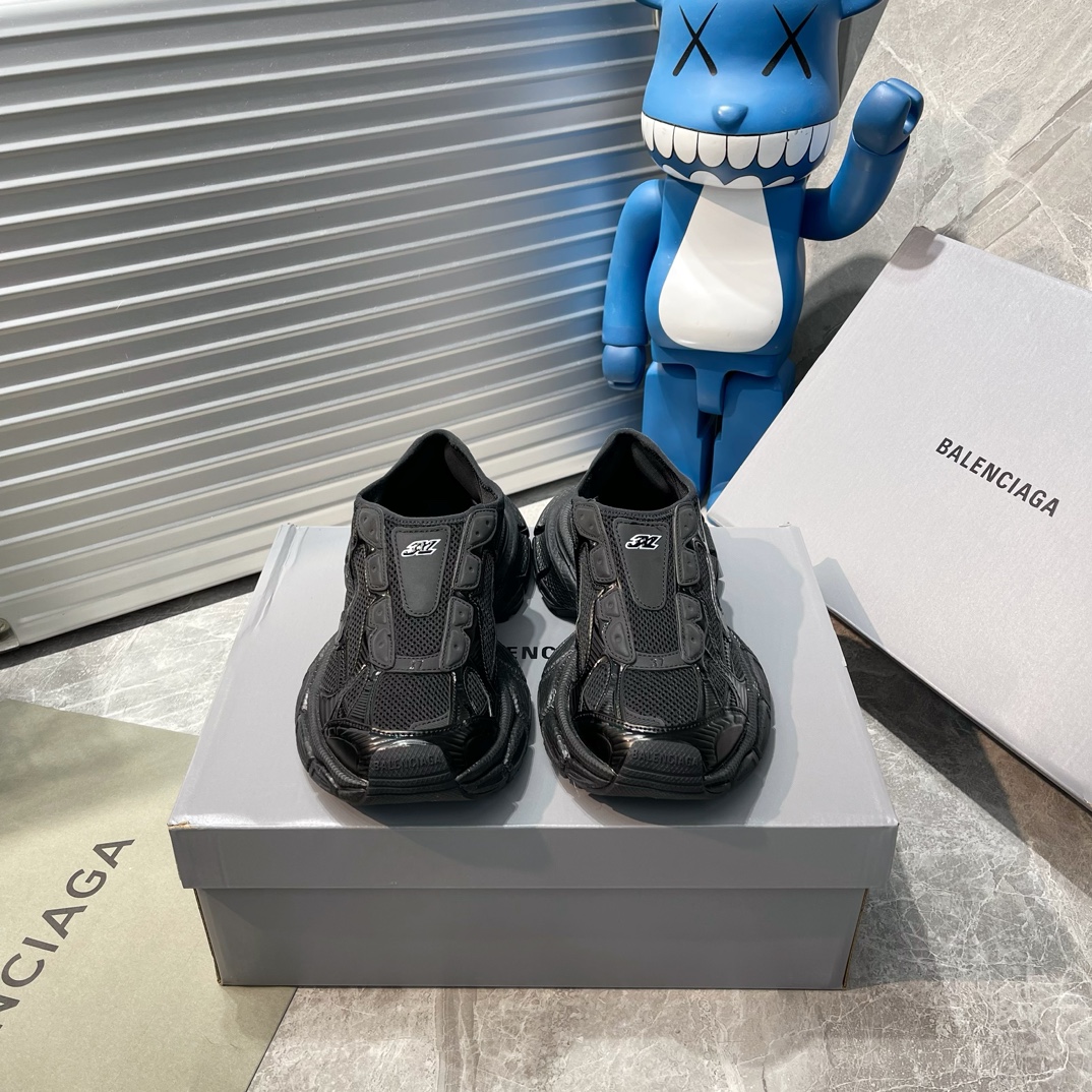 NO:577748,Top-grade BALENCIAGA 3XL Sneakers, ten generations of Balenciaga, 3XL Paris Dad Sneakers, exclusive full set of data, private model, correct original factory hand-made distressing, full size in storage, all hand-made distressed, the first batch of goods is not much, do not compare with various wrong versions on the market, sizes 35 36 37 38 39 40 41 42 43 44 45  46, dad shoes, balenciaga, balenciaga19860909顶级BALENCIAGA 3XL Sneakers 巴黎世家十代 3XL巴黎老爹一脚蹬 独家全套数据 私模 ,正确原厂手工做旧,全码入库,全部手工做旧首批货不多 ,市面各种错版不要拿来比 尺码35 36 37 38 39 40 41 42 43 44 45 46,老爹鞋,balenciaga,balenciaga,Women's Shoes
