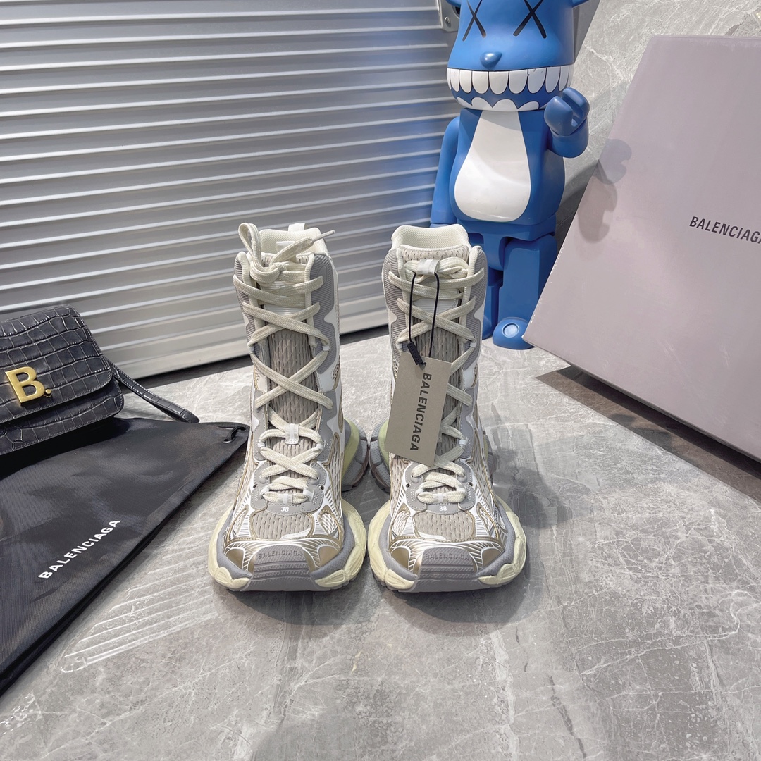 NO:165836,All Balenciaga high boots new * original version of the original outsole. Strongly shipped sports shoes. Heavy industry made. All accessories are made of genuine cut pieces. Correct fonts. Electric embroidery. Correct thickness, position and size. Side TPU breathable holes match. Original version. TPU soft sole. The original version is consistent. 