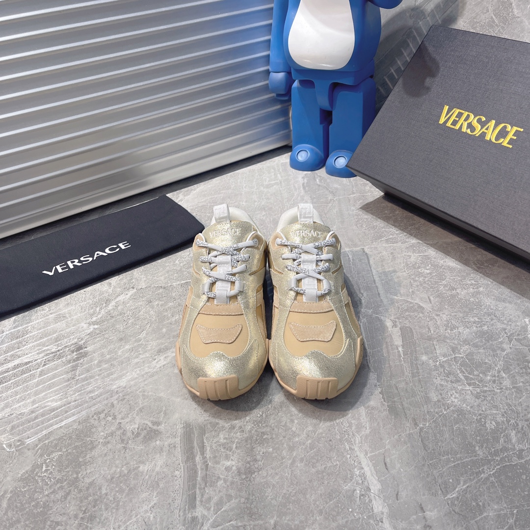 NO:165819,[Sun][Sun][Sun] The same style as the star Lusi and the same style Versace. A new model launched by SNEAKERS: GALAXIA is a super light training from Versace SS25. It has an invincible foot feeling, both men and women, versatile and not picky. It can handle almost any scene. Couple model 36-40 women 39-45 men, casual shoes/sports shoes, versace, versace, sneakers19860909[太阳][太阳][太阳]明星同款露思同款Versace 全新推出的一款 SNEAKERS : GALAXIA来自范思哲SS25的超轻德训.脚感无敌好男女都可,百搭不挑人.几乎可以驾驭任何场景 情侣款36-40女 39-45男,休闲鞋/运动鞋,versace,versace,sneakers,Women's Shoes