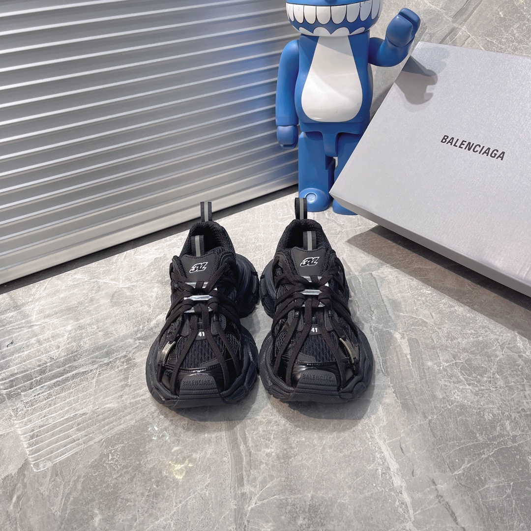 NO:259454,Balenciaga Spider-Man Metal Style Series Balenciaga Outdoor Concept Shoes Balenciaga Sneaker Tess Exclusive Pure Original Version Precision Details Official Private Model Combination Outsole Original Box From the Inside Out Everything Restores Official Configuration Top-level Special for Foreign Trade Crushes all the real-mark versions on the market Size35 36 37 38 39 40 41 42 43 44 45 46, Daddy Shoes, balenciaga, balenciaga19860909巴黎世家蜘蛛侠金属风系列 巴黎世家 户外概念鞋 Balenciaga Sneaker Tess 独家纯原版本 细节精准对位官方 私模组合大底 原装大盒 从里到外 一切百分百还原官方配置 顶级专供外贸 碾压市面一切真标版本 Size35 36 37 38 39 40 41 42 43 44 45 46,老爹鞋,balenciaga,balenciaga,Women's Shoes