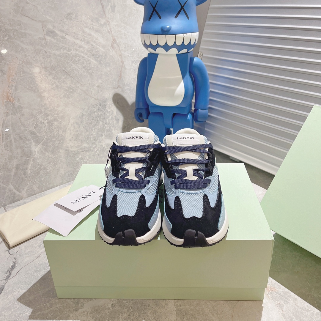 NO:577753,Lanvin's new original replica, exquisite workmanship, versatile and good-looking, comfortable on the feet. High version in stock. Couple's size 35-45. Lanvin Lanvin casual shoes and sports shoes for all seasons, original disassembly, lasted version. No pressure in and out of the counter. Fabric: first layer of cowhide/cow suede. Lining of sports shoe fabrics with breathable mesh material. Sizes 35-45. Comes with a full set of packaging, flip-top magnet box, casual shoes/sports shoes, sneakers, cowhide.19860909浪凡新款原版复刻,做工精细,百搭好款上脚好看舒适 高版本现货现货 情侣款35-45码 LANVIN浪凡四季休闲鞋运动鞋,原版拆卸,套楦版本.进出专柜无压力 面料头层牛皮/牛反绒 内里运动鞋织物透气网料 尺码35-45 配全套包装,翻盖磁铁盒,休闲鞋/运动鞋,sneakers,cowhide,Women's Shoes