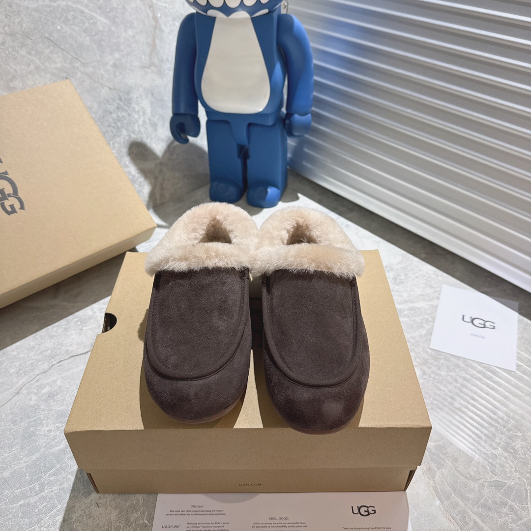 NO:614472,Autumn and winter new slip-on wool slip-on shoes. Tatzler Split cow leather upper (different from the common sheepskin in the market) Grade A sheepskin at the mouth Pure wool lining Light wing outsole/EVA-official website synchronized four-layer sole (different from the common soles in the market) Bottom thickness 4.5cm Highly recommended by major internet celebrity bloggers New must-haves 3 colors available  Size 35-40 (41 can be customized), furry shoes, sheepskin19860909秋冬新品一脚蹬羊毛便鞋.塔茨勒 鞋面牛剖层革(区别市场普货羊皮) 鞋口A级羊皮毛 内里纯羊毛 鞋底轻翼外底/EVA-官网同步四层底（区别市场普货底） 底厚4.5cm 各大网红博主强推新款必入推荐 颜色3色可选 尺码35-40（可定做41）,毛毛鞋,sheepskin,Women's Shoes