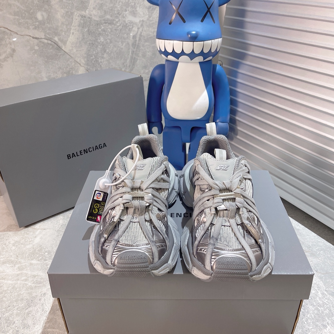 NO:726070,Ordinary version, top-grade Balenciaga Spider-Man metallic style series Balenciaga outdoor concept shoes Balenciaga Sneaker Tess Exclusive pure original version The details are accurately aligned with the official Private model combination outsole Original large box From the inside to the outside, everything is 100% restored to the official configuration Top-level exclusive for foreign trade, crushing all authentic versions on the market Size35 36 37 38 39 40 41 42 43 44 45  46, dad shoes, balenciaga, balenciaga19860909普通版、顶级巴黎世家蜘蛛侠金属风系列 巴黎世家 户外概念鞋 Balenciaga Sneaker Tess 独家纯原版本 细节精准对位官方 私模组合大底 原装大盒 从里到外 一切百分百还原官方配置 顶级专供外贸 碾压市面一切真标版本 Size35 36 37 38 39 40 41 42 43 44 45 46,老爹鞋,balenciaga,balenciaga,Women's Shoes