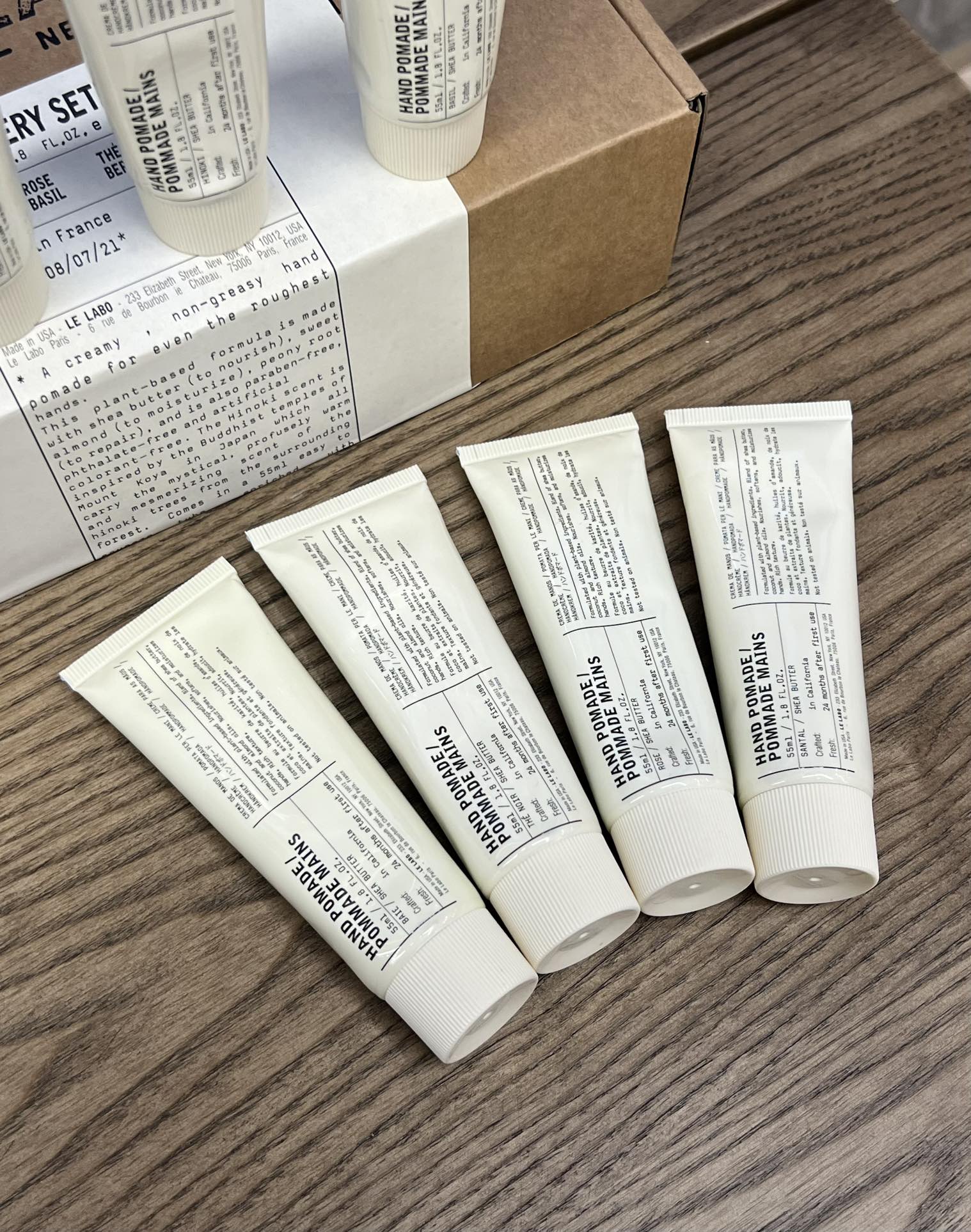 姐妹们！把握现有资源，能买到就是赚到！这次这款限量版只有法国本土专柜才有的大大礼盒惊喜！真的非常稀缺‼️一盒里面八只装！无忧使用！也可以分享给好 2