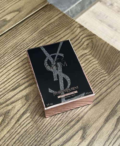 Yves Saint Laurent Black Opium Eau de Parfum - Mysterious & Addictive 1 Yves Saint Laurent Black Opium Eau de Parfum - Mysterious & Addictive