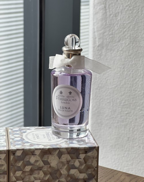 Penhaligon's Luna Eau de Toilette: A Sweet and Refreshing Fragrance for Women 1 Penhaligon's Luna Eau de Toilette: A Sweet and Refreshing Fragrance for Women