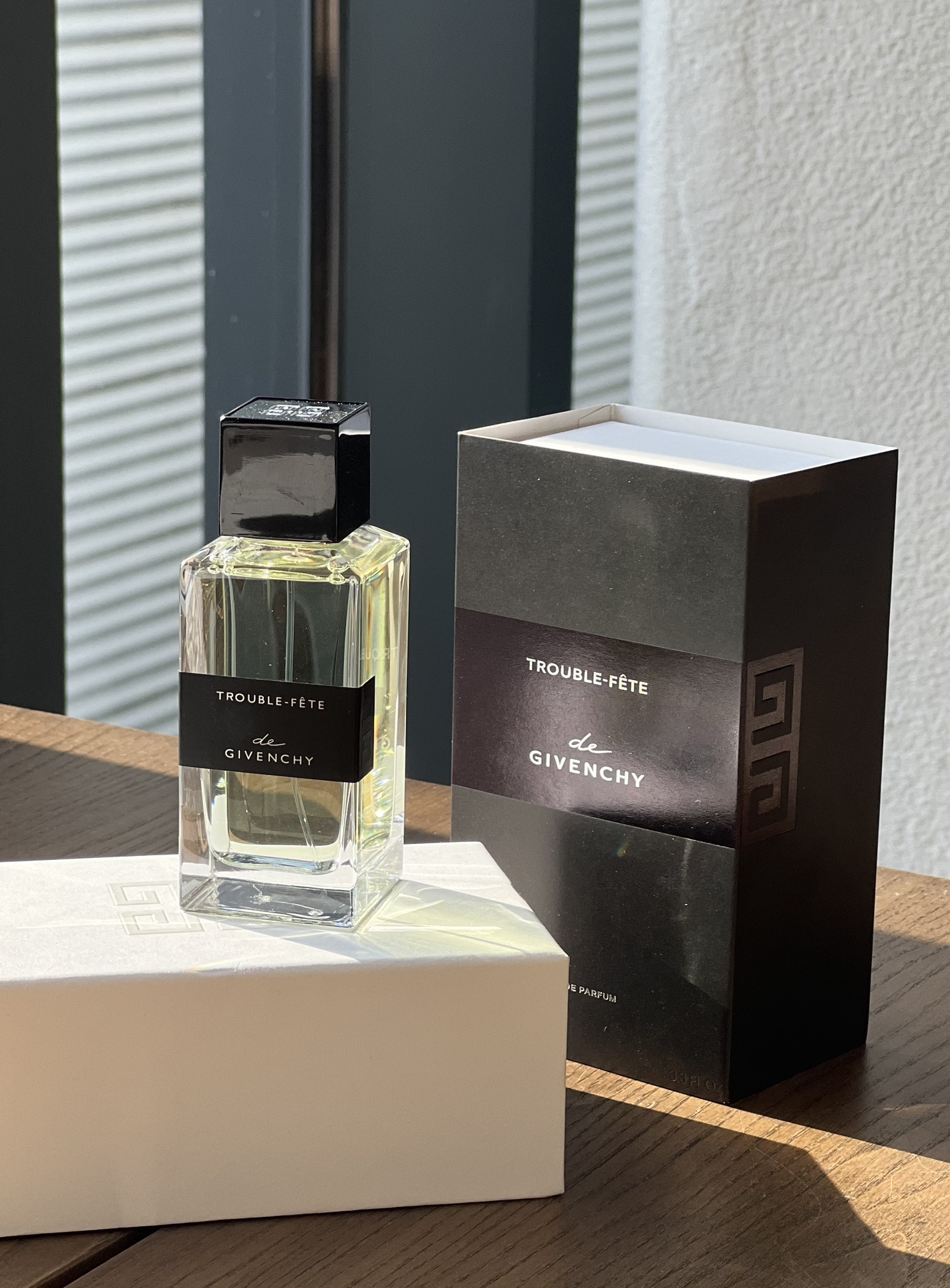 NO:809735,Givenchy Wild Melody 100ml Attributes Neutral Fragrance Fragrance Fruity Fragrance Scent Jasmine Incense Tonka Bean The unique sweetness of figs meets the subtle and subtle fragrance of jasmine. The handful of roasted sesame seeds sprinkled at the end is like a spell in the mouth of a witch, the finishing touch is fresh and wonderful. Who says that small fresh flowers and fruits can not become bold and wild gourmet notes?  ,perfume,givenchy,givenchy19860909Givenchy纪梵希 狂放旋律100ml 属性中性香 香调果香芳香调 气味茉莉 焚香 零陵香豆 无花果别样的甜美遇上茉莉花含蓄幽幽的清香,最后撒上的那一把烘焙芝麻,像是巫女口中的咒语,画龙点睛后的鲜活奇妙.谁说小清新花果不可以成为大胆又狂放的美食调呢？,香水,givenchy,givenchy,accessory