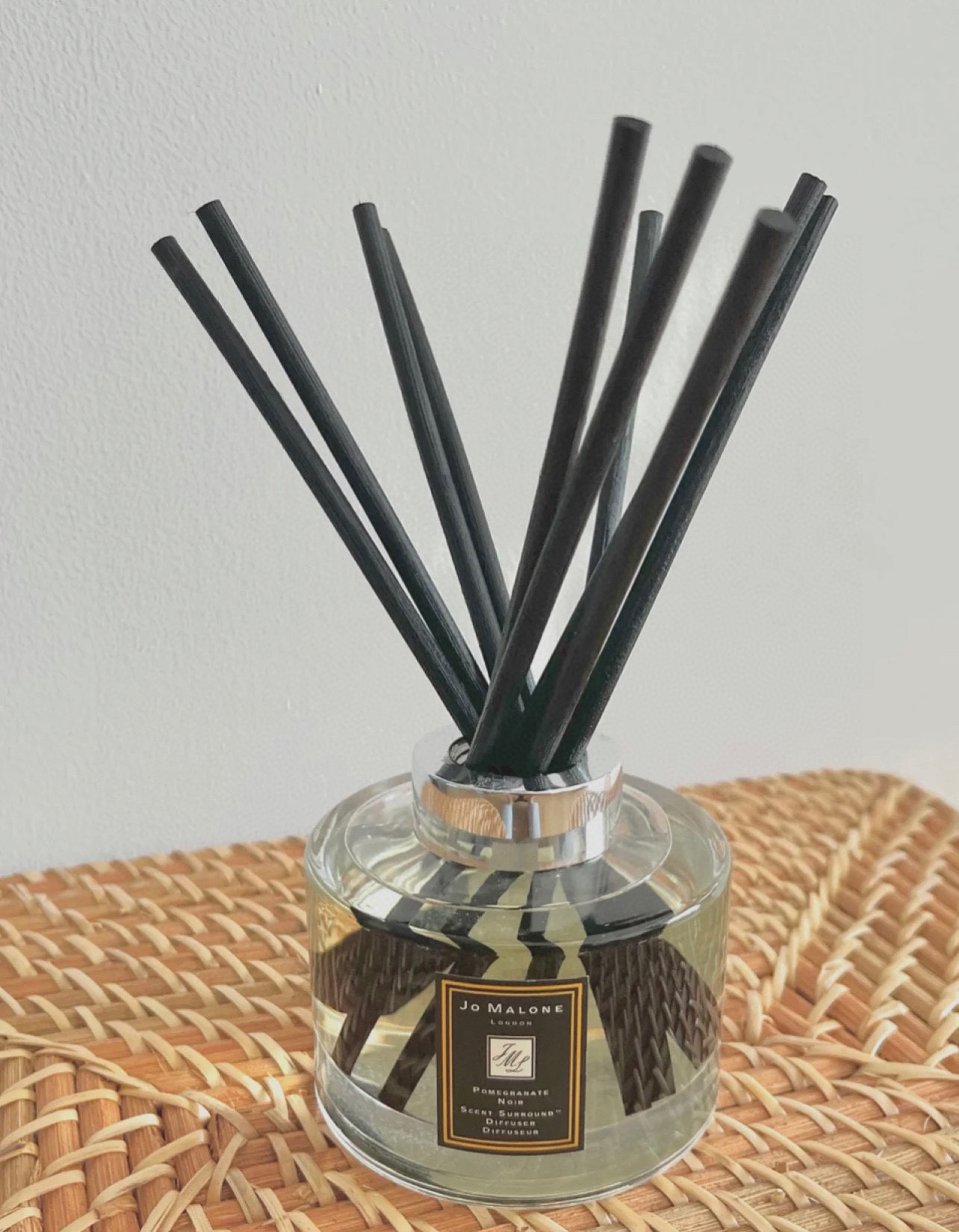 祖马龙香薰宛如加勒比海的微风,堪称世界经典,香氛随天然的藤枝在空中弥散,含蓄、精致 7