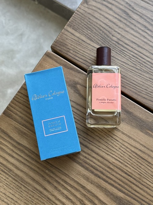 Atelier Cologne Pomelo Paradis Cologne Absolue - Citrus & Floral Fragrance 1 Atelier Cologne Pomelo Paradis Cologne Absolue - Citrus & Floral Fragrance