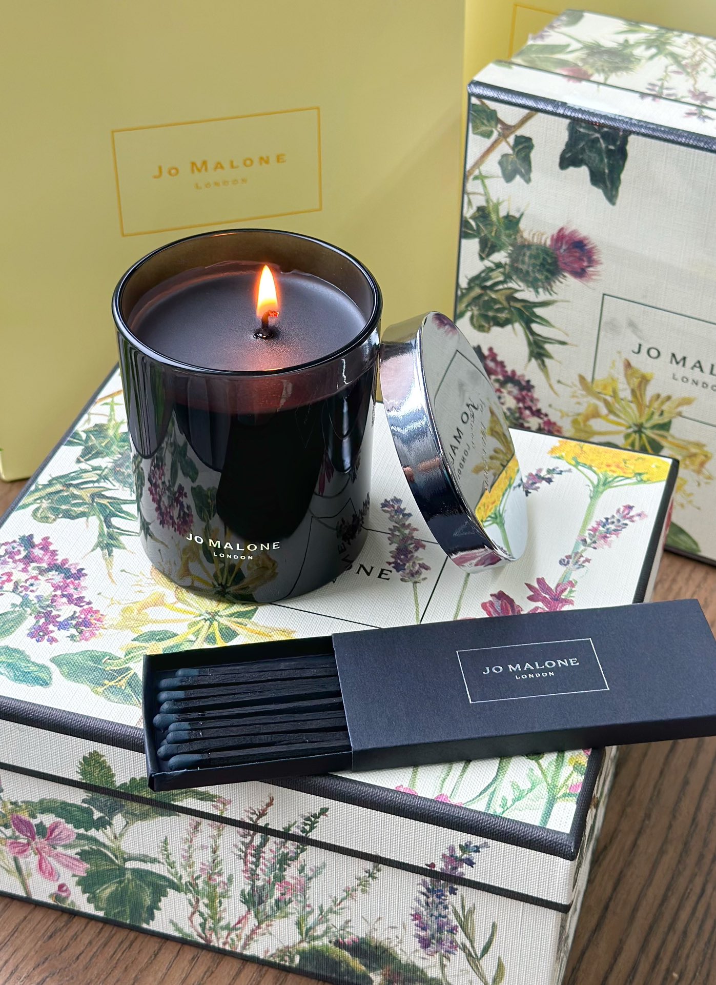 A sophisticated home fragrance designed to create a serene and calming - Comprehensive 8