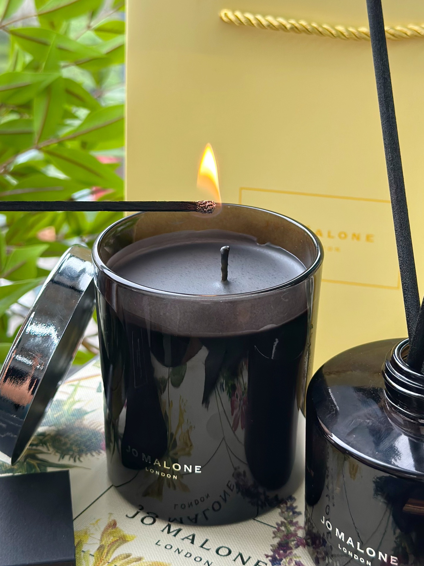 A sophisticated home fragrance designed to create a serene and calming - Comprehensive 7