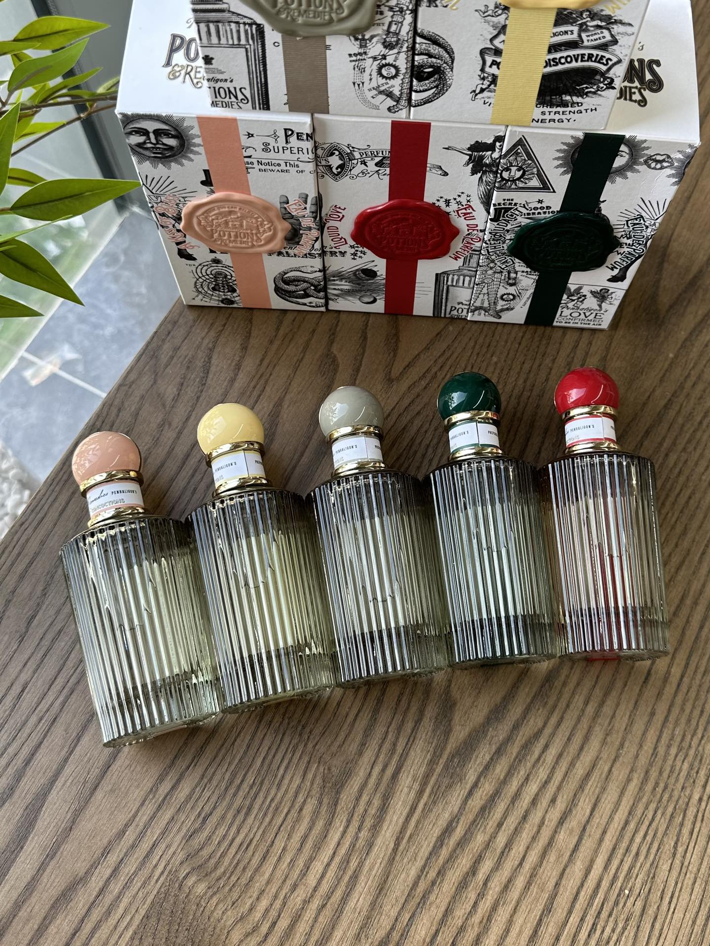 MiniCost Perfume 4