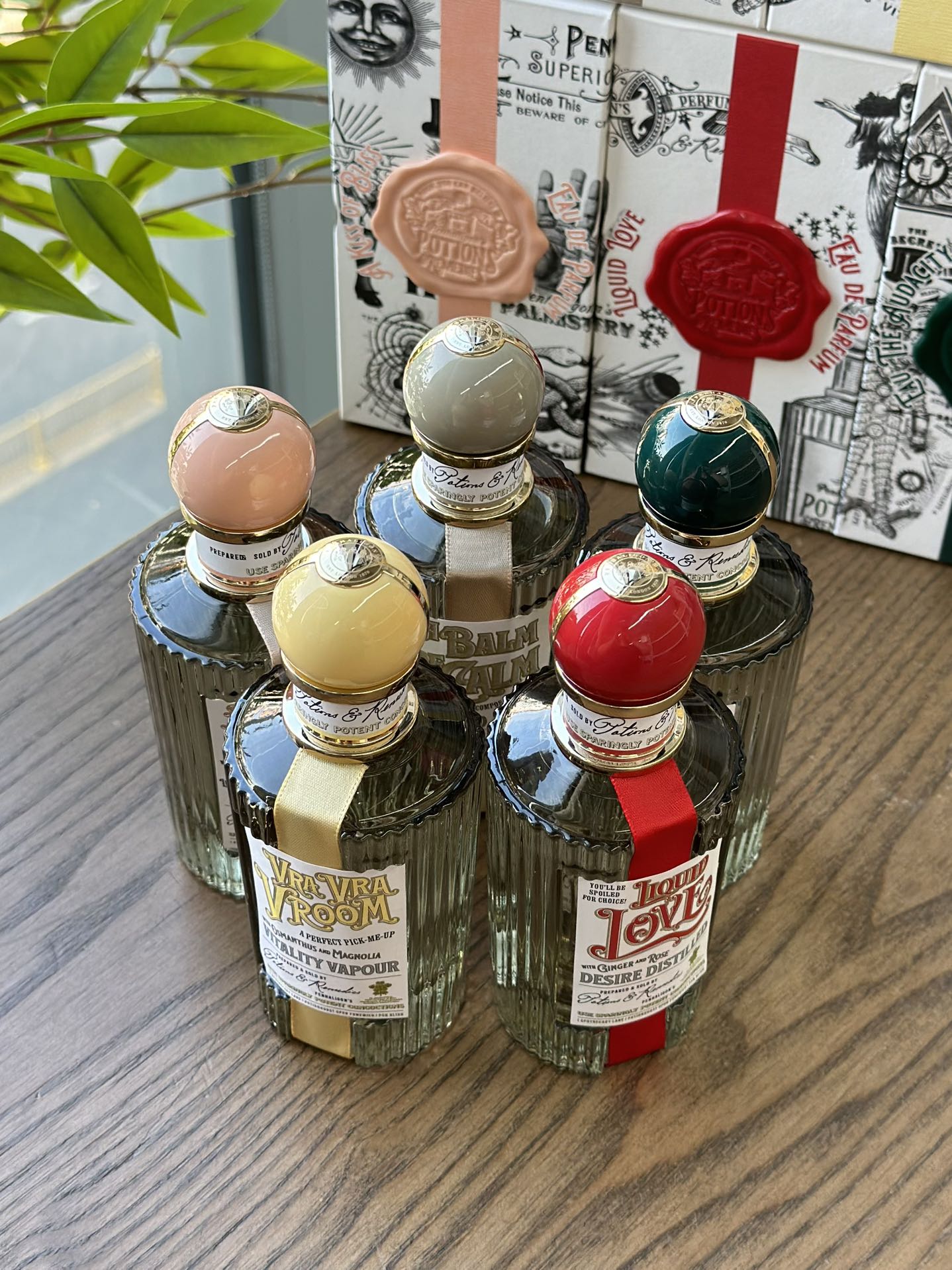 MiniCost Perfume 8