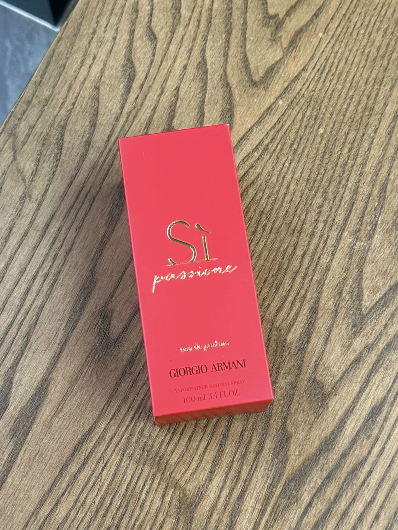 Armani Perfume