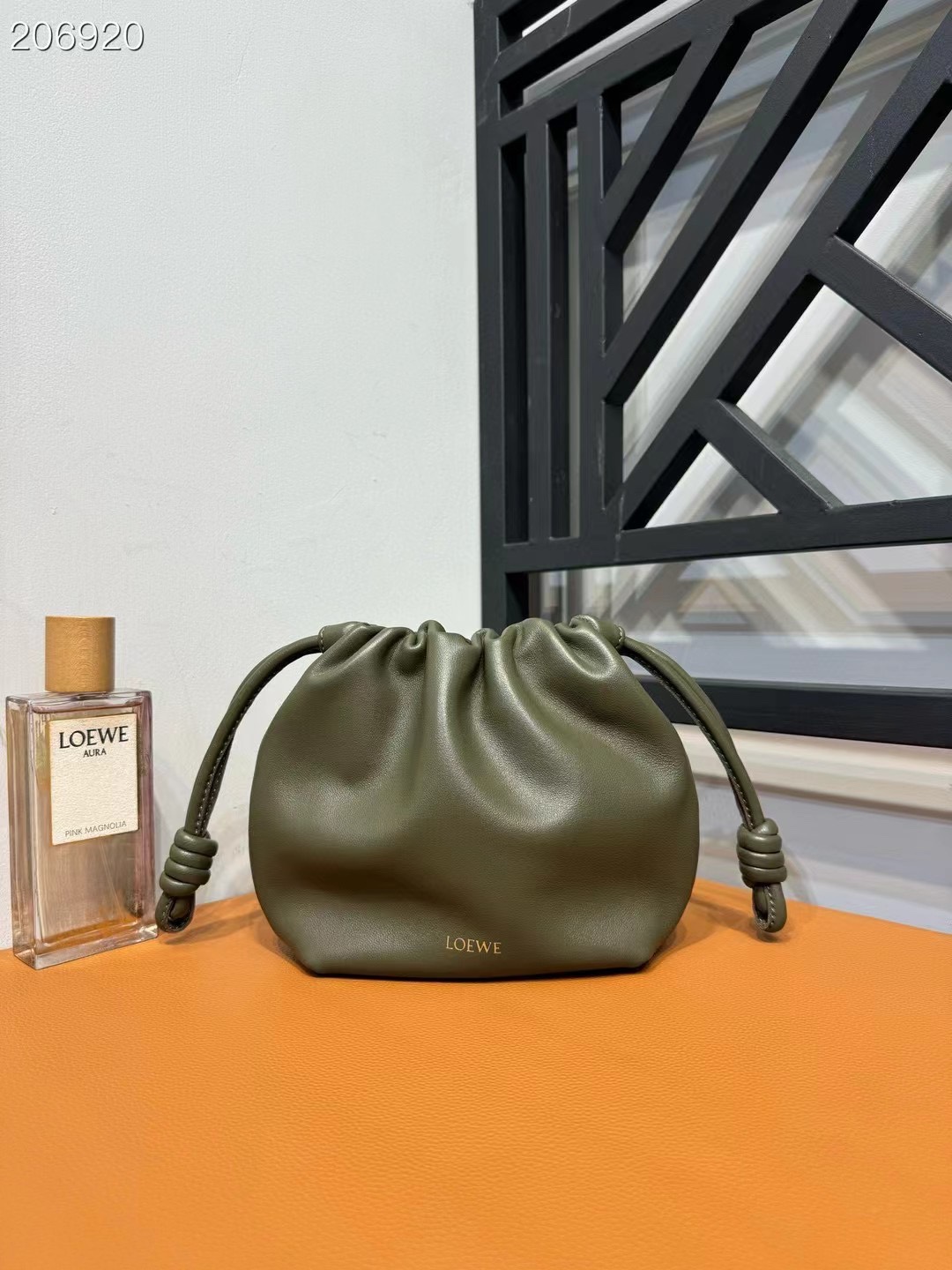 Khaki green loewe original factory Flamenco purse new jade series smallgood fortune bag is really beautiful, the leather is soft, small and exqui