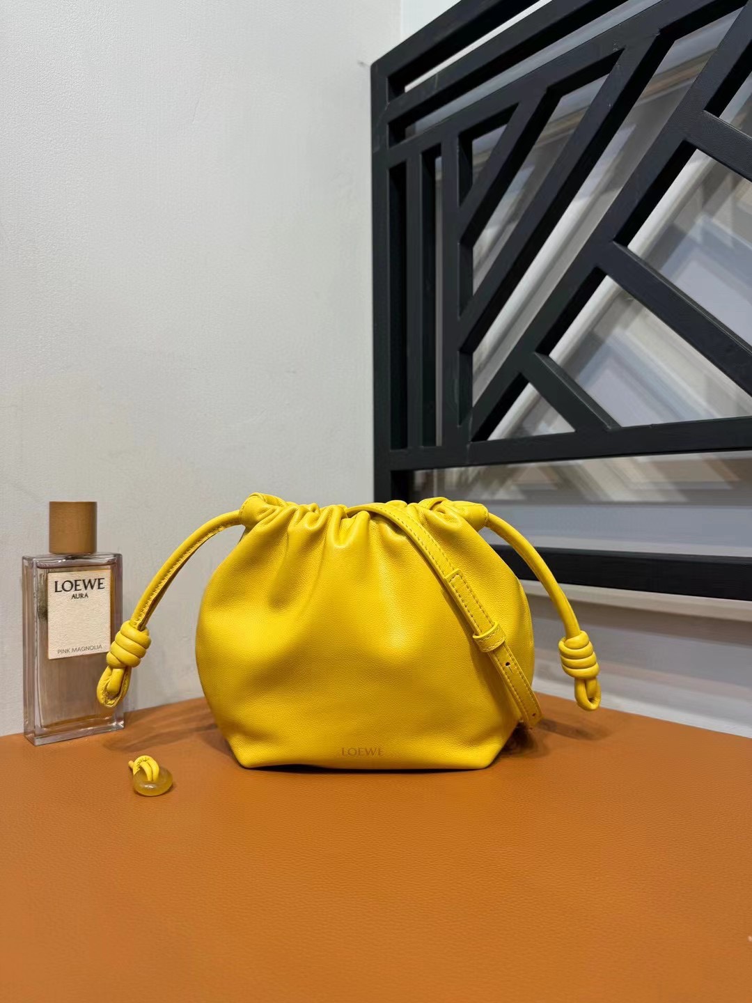 Yellow loewe original factory Flamenco purse new jade series smallblessing bag is really beautiful, the leather is soft, small and exquisite, sma