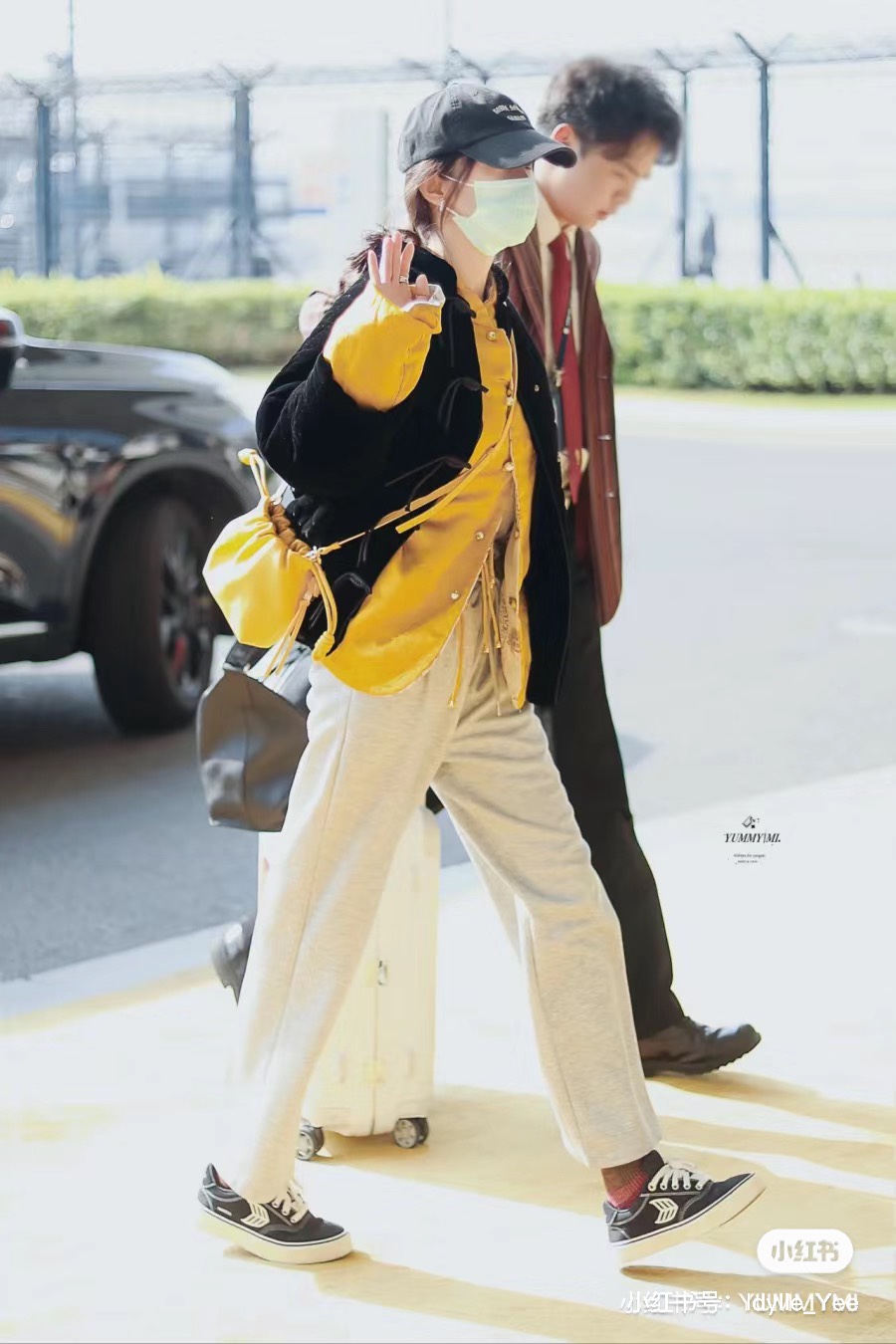 Loewe The Luo Yiwei jade limited edition lucky bag that Da Mi Mi is carrying this time is candy yellow~