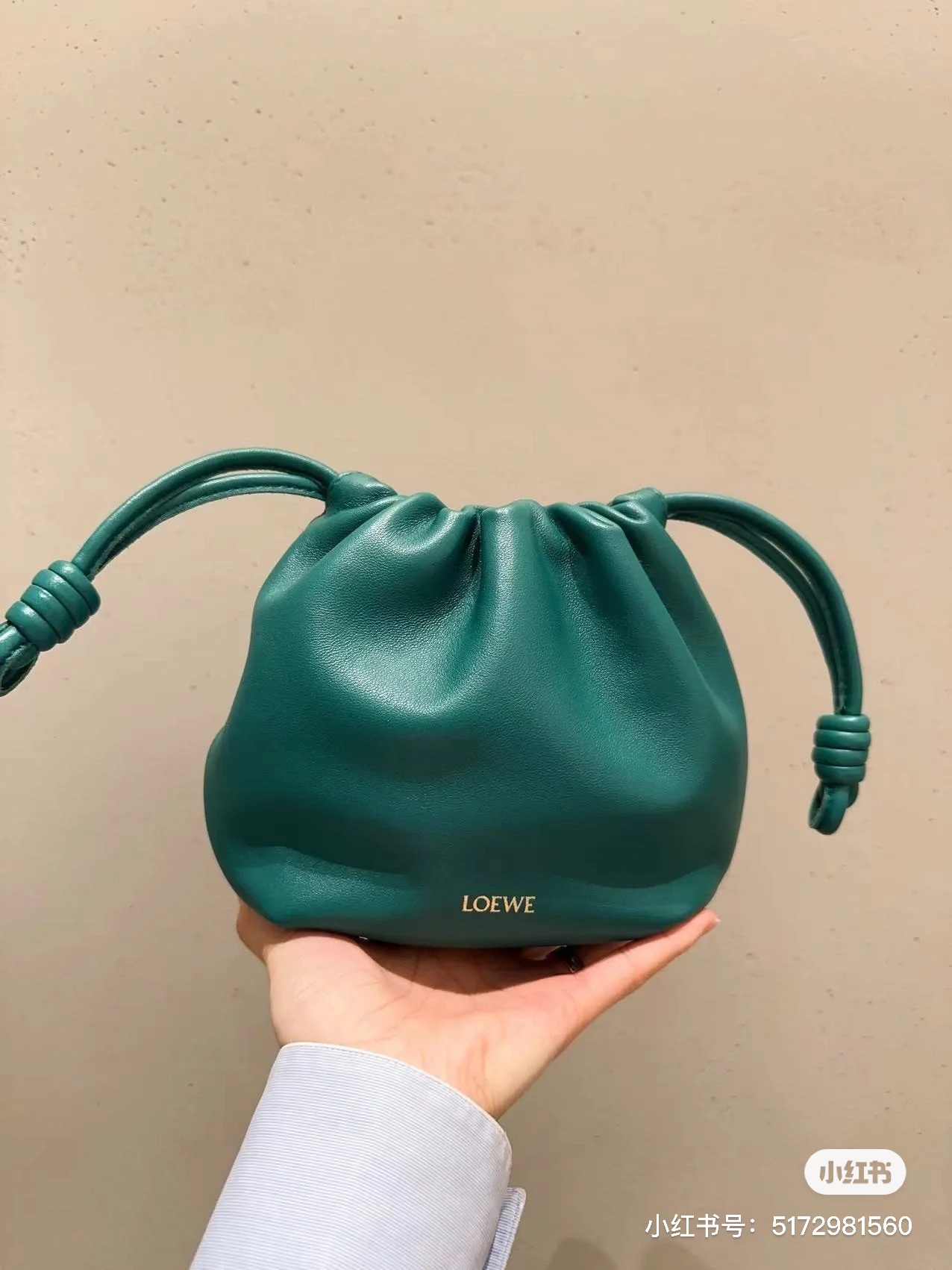 Emerald green loewe original factory Flamenco purse new jade series smallblessing bag is really beautiful, the leather is soft, small and exquisi