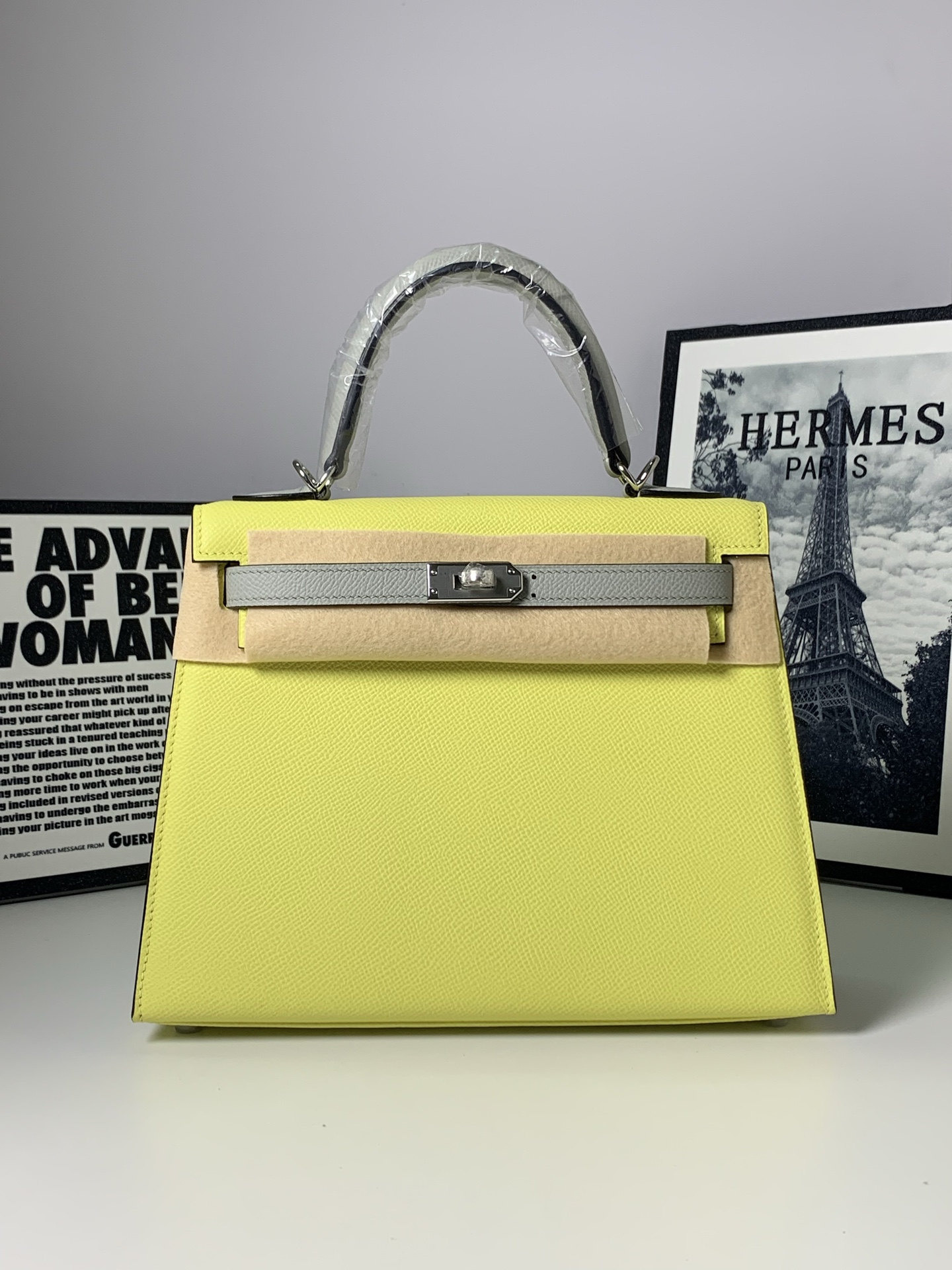 Elegant Kelly 25 Bag: Stylish Epsom Leather Handbag with Color Accents 2 i1753781108837 1873 0 0