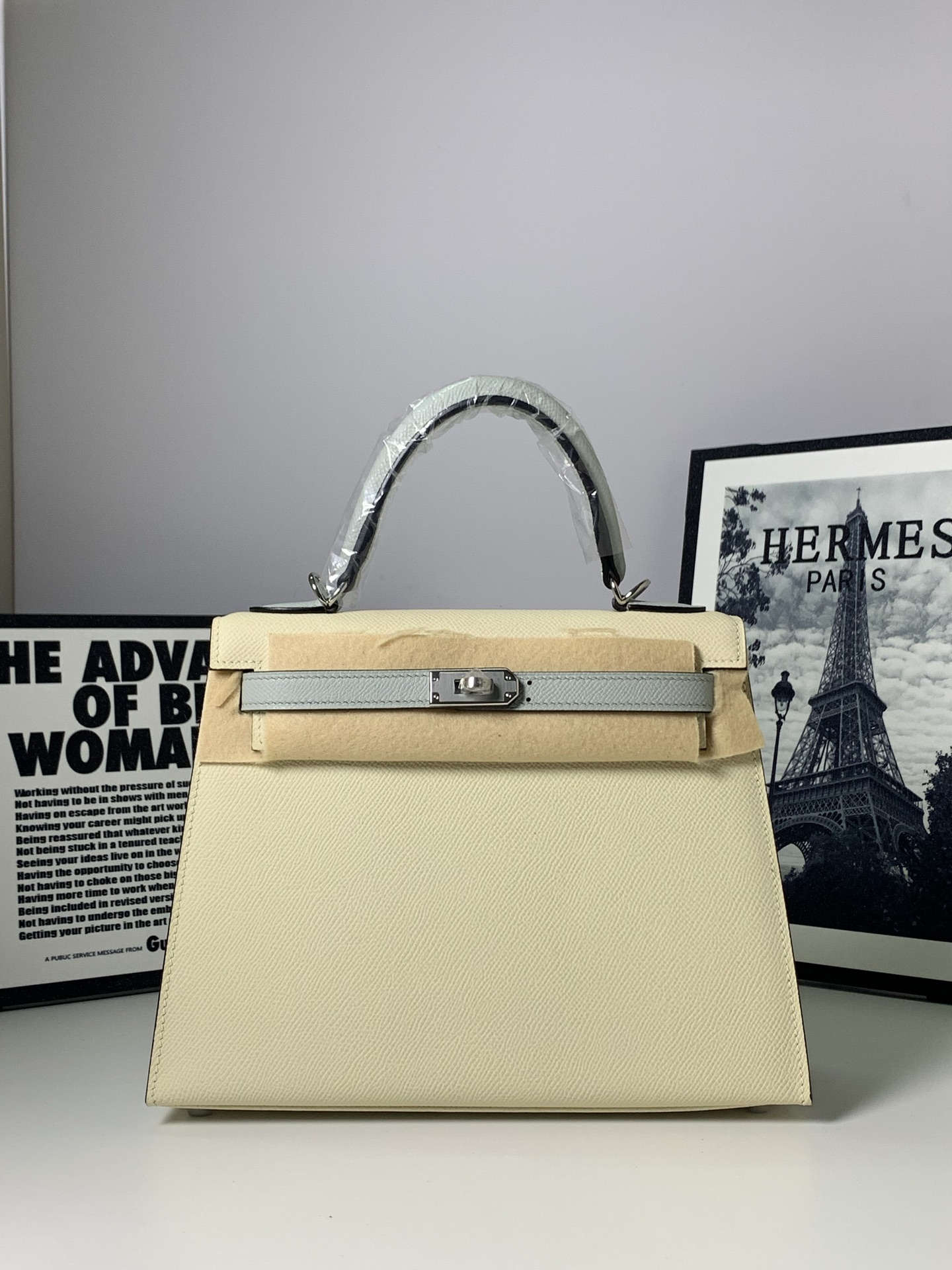 Sac Kelly 25 en cuir Epsom bicolore avec détails en acier inoxydable