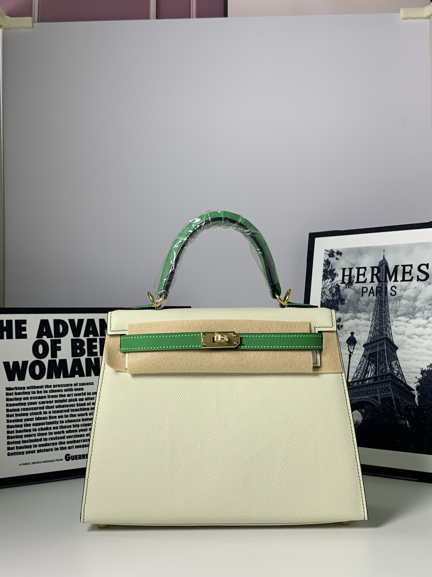 Hermès Kelly 25 Color Block Epsom Leather Bag - Classic & Timeless