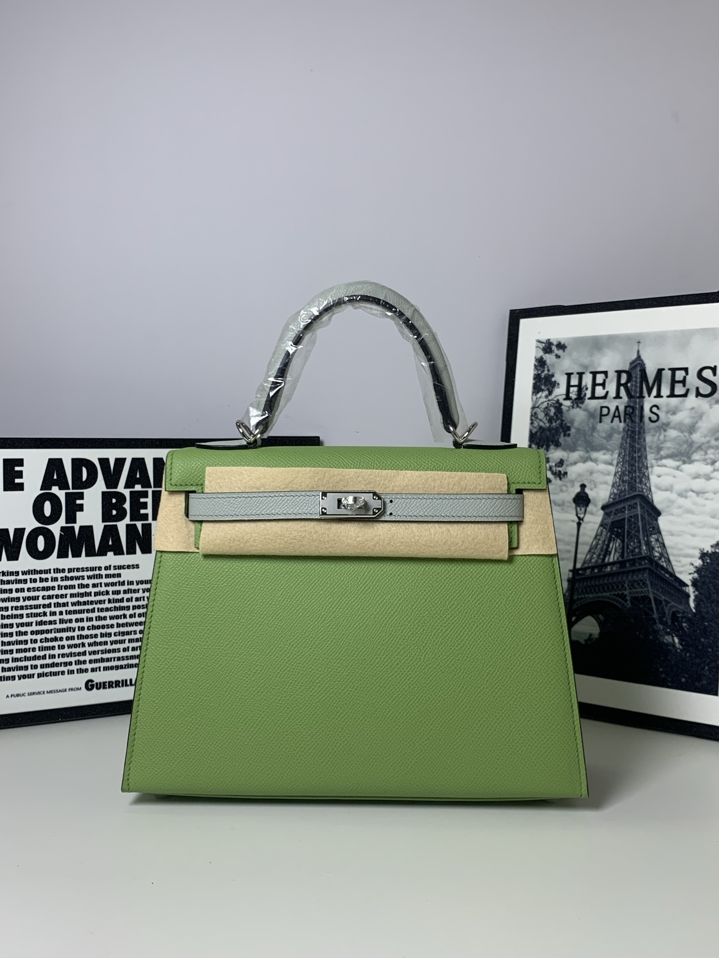 Bolso Kelly 25 de cuero Epsom verde y gris, herrajes de acero