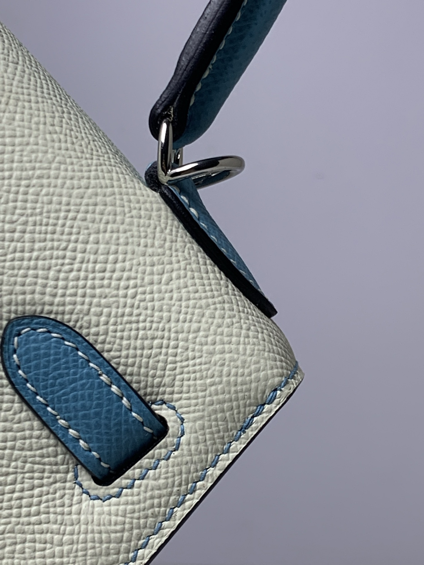 Elegant Kelly 25 Inspired Two-Tone Leather Top Handle Bag 5 i1753782970707 4006 0 3