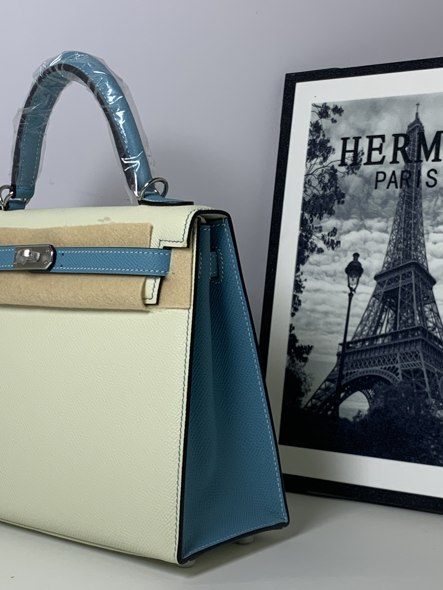 Elegant Kelly 25 Inspired Two-Tone Leather Top Handle Bag 4 i1753782971266 1258 0 2