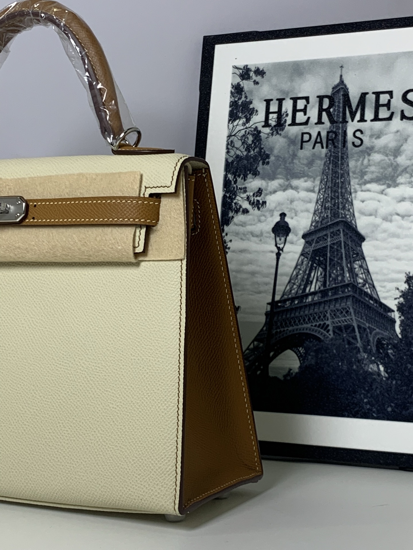 Kelly 25 Classic Colorblock Bag in Epsom Leather with Steel Hardware 4 i1753785259612 725 0 2