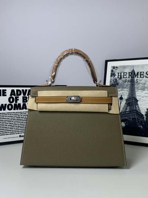 Elegant Kelly 25cm Top Handle Bag in Epsom Leather with Color Block Design