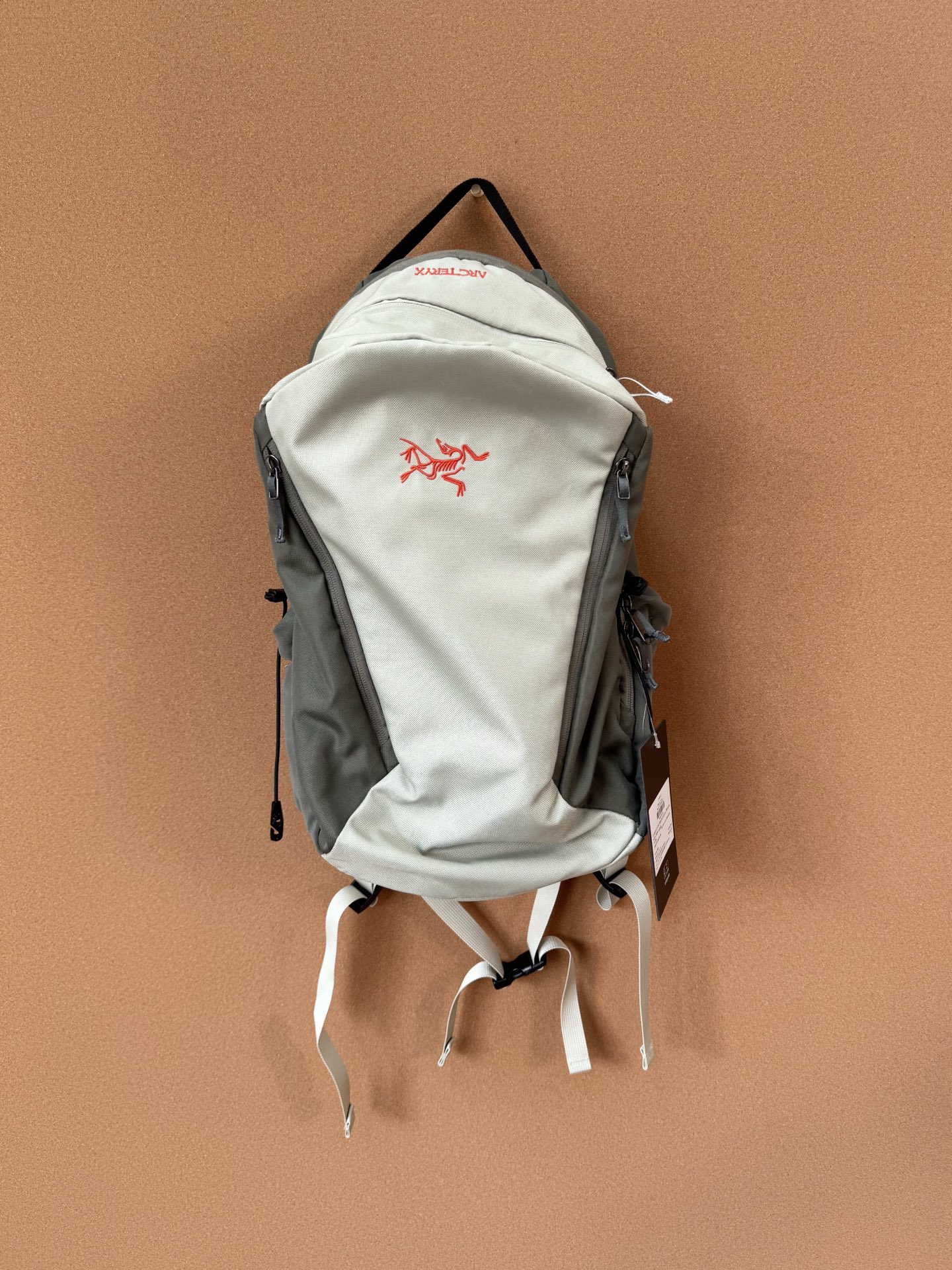 Mochila Arc'teryx Mantis 26L Duradera, Ligera y Funcional 4 i1751122457655 2658 0 2