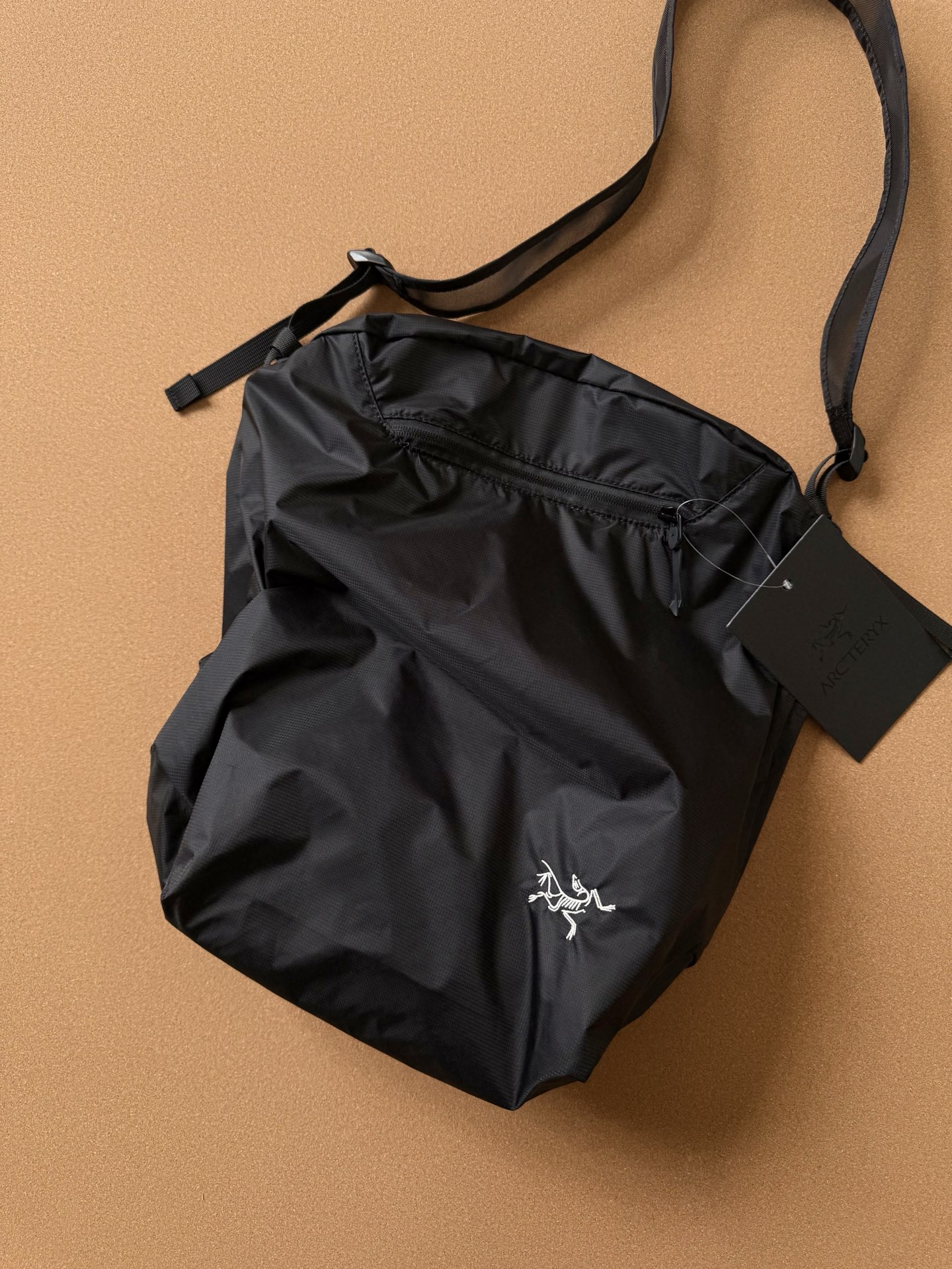 Bandolera Ligera y Resistente al Agua Arcteryx Heliad de 12L 3 i1752072088258 115 0 2