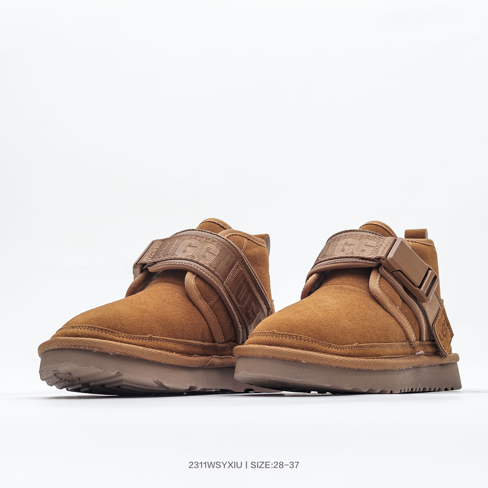 图片[5]-UGG/雪地靴 童鞋 防水麂绒皮革鞋面，内嵌17MM羊皮毛内底，轻翼科技外底❗️Angelababy代言款，蓬然心动，美国轻奢品牌UGG W Mini Bailey Button Bling贝莉系列中筒加绒休闲百搭短靴\” 尺码：28 29 30 31 32 33 34 35 36 37-选品中心