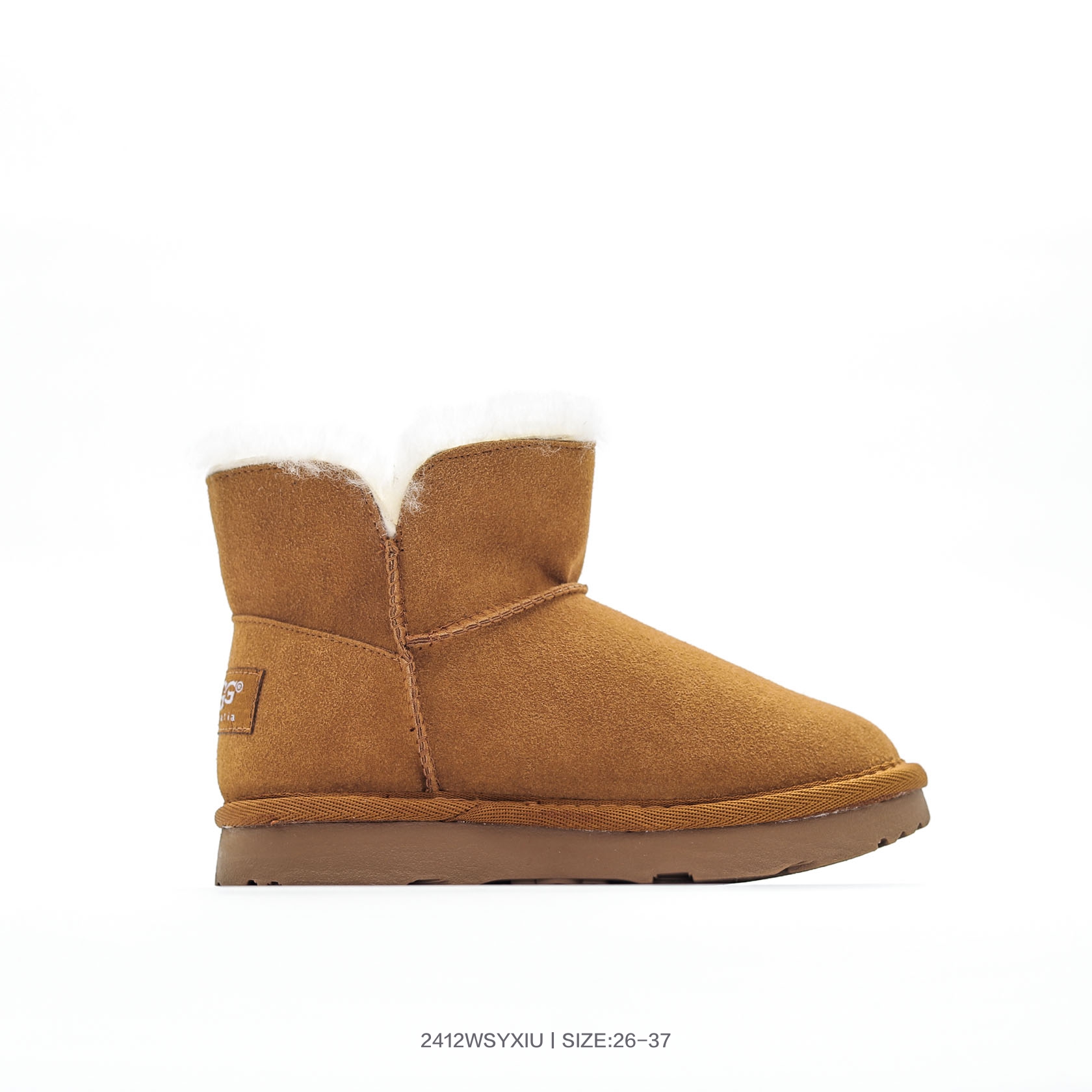 图片[2]-UGG 儿童精品童鞋品牌的起源可以追溯到澳大利亚，一战时期，澳大利亚飞行员用两块羊皮包裹成鞋子穿在脚上御寒，这种设计后来逐渐在澳洲流行开来。品牌正式创立于 1978 年，由澳大利亚冲浪员 Brian Smith 带到美国加利福尼亚并推广。以其标志性的羊毛靴而闻名于世，已成为冬季时尚与舒适的代名词。今天，为大家带来四双新款，它们不仅继承了 UGG 品牌的经典元素，更在细节上进行了创新。 尺码：26 27 28 29 30 31 32 33 34 35 36 37-选品中心