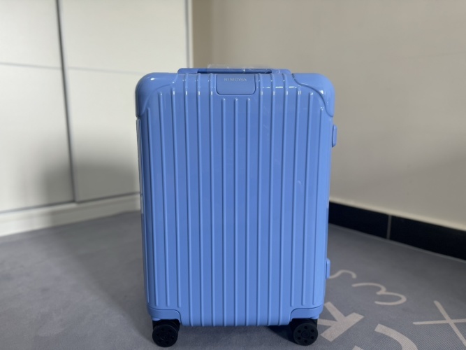 Rimowa Essential Ocean Blue Cabin Suitcase Lightweight Polycarbonate Luggage 1 Rimowa Essential Ocean Blue Cabin Suitcase Lightweight Polycarbonate Luggage