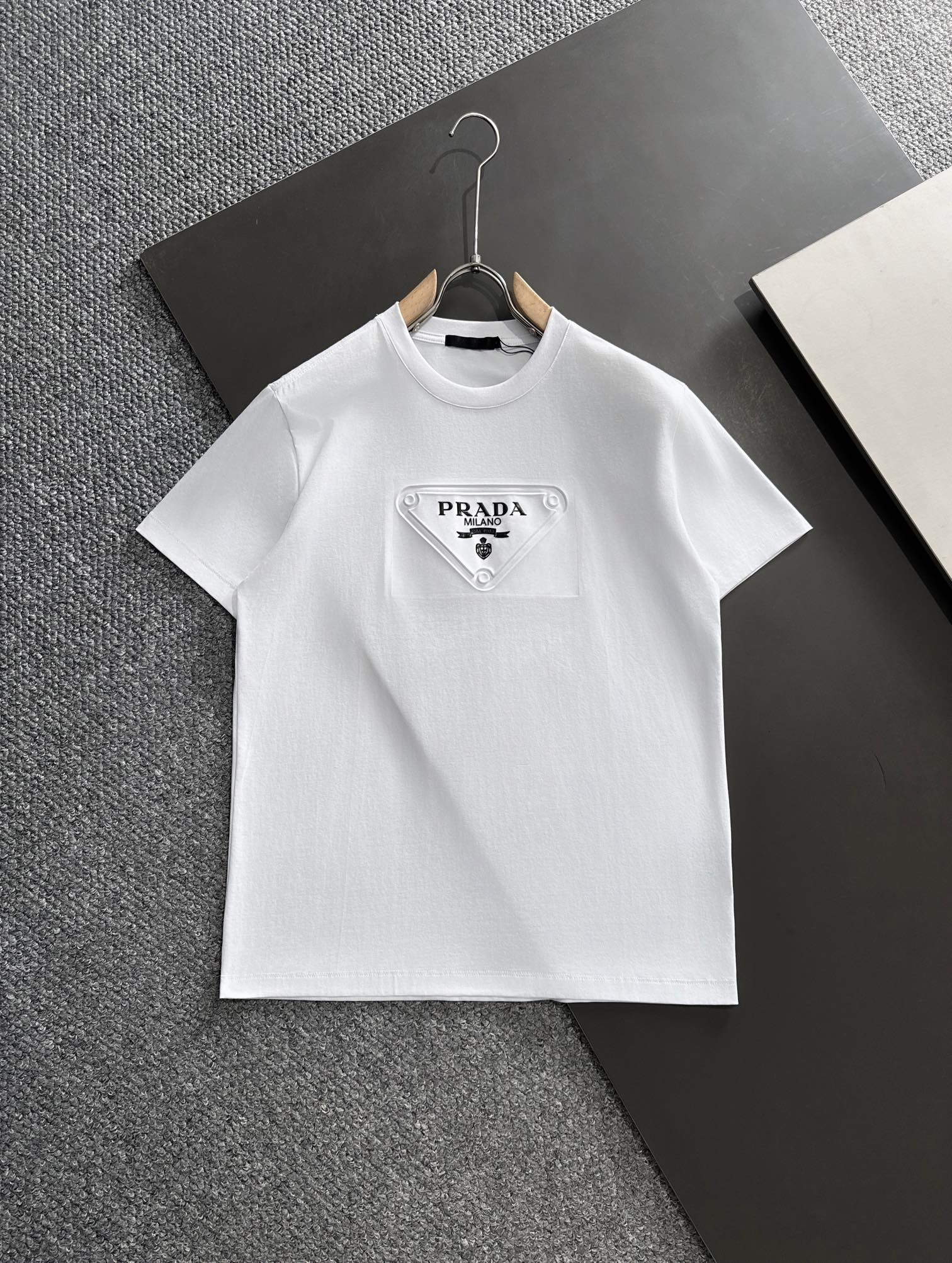 Prada Kleidung T-Shirt Baumwolle Mercerisierte Frühling/Sommer Kollektion Kurzarm